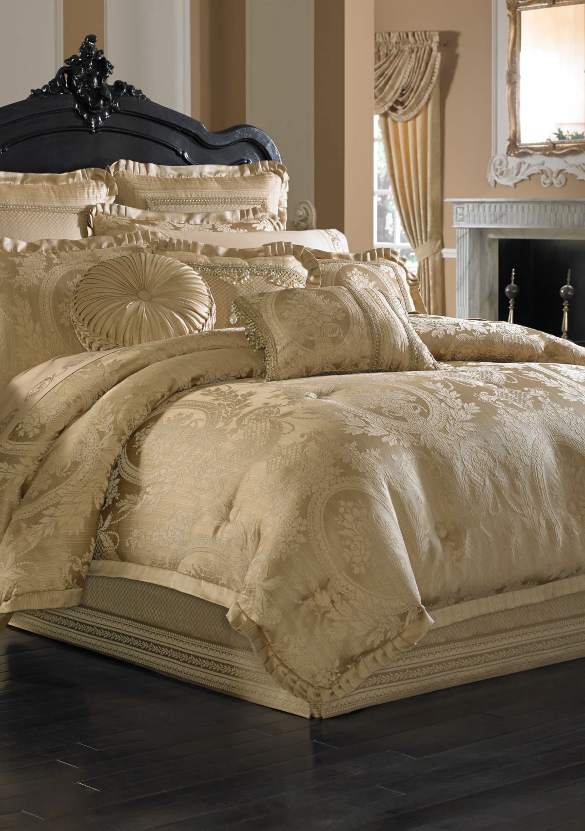 Napoleon 20" Square Decorative Throw Pillow