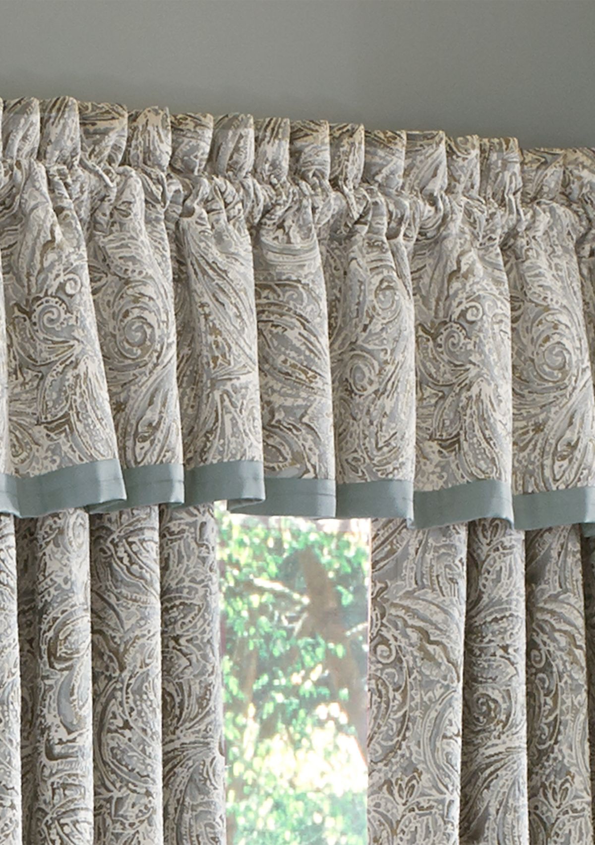 Giovani Window Straight Valance