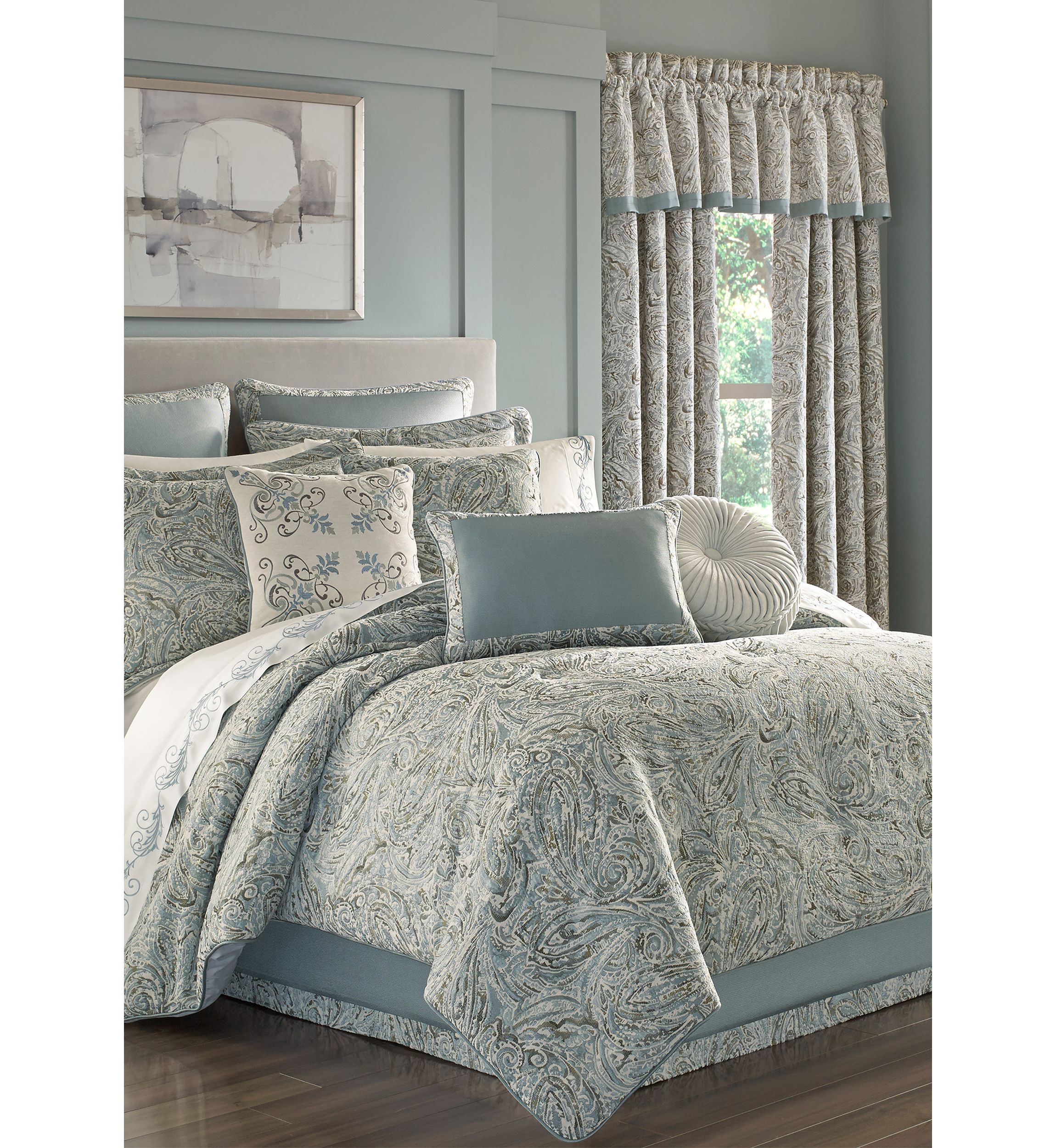 Giovani 4pc. Comforter Set