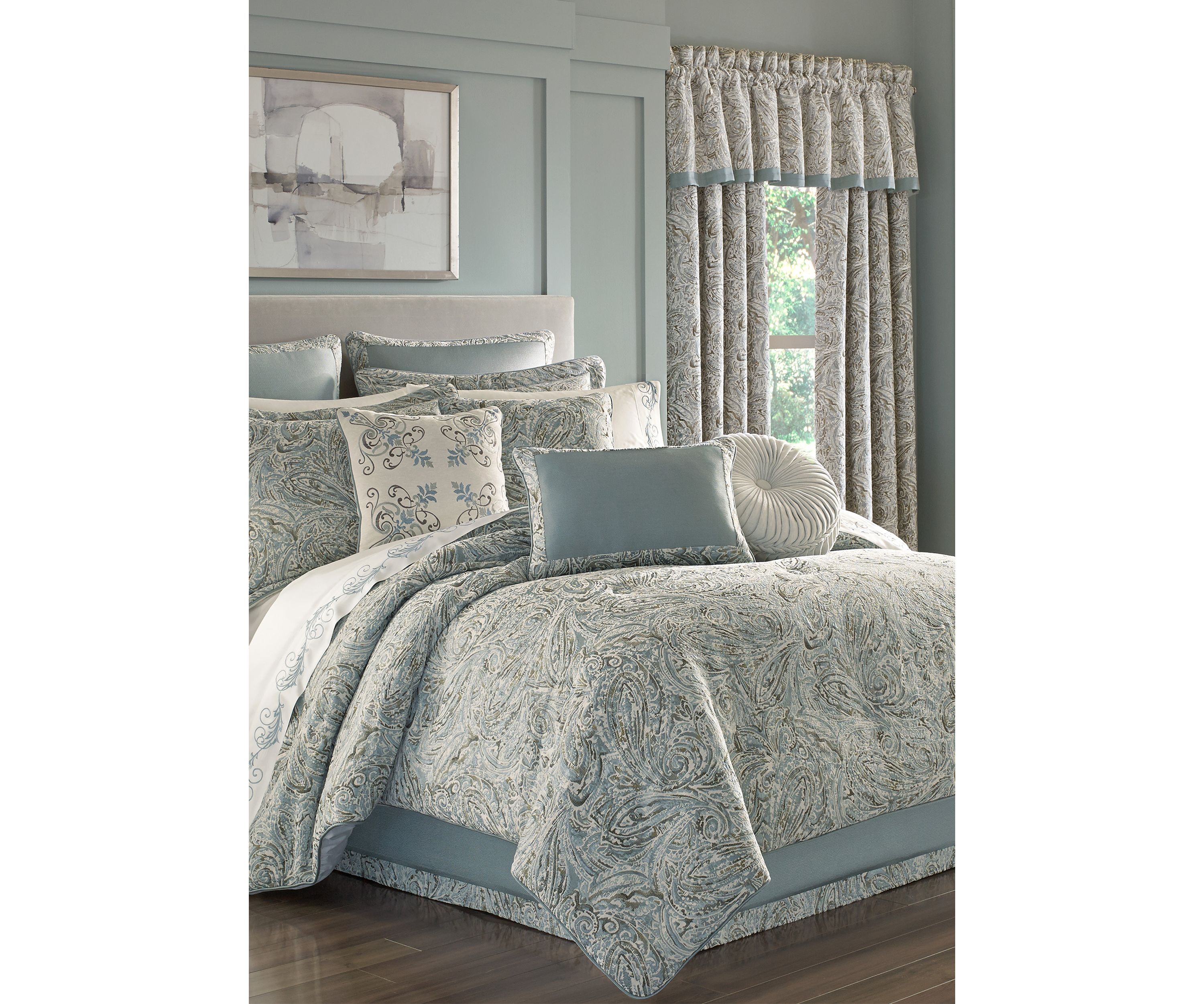 Giovani 4pc. Comforter Set