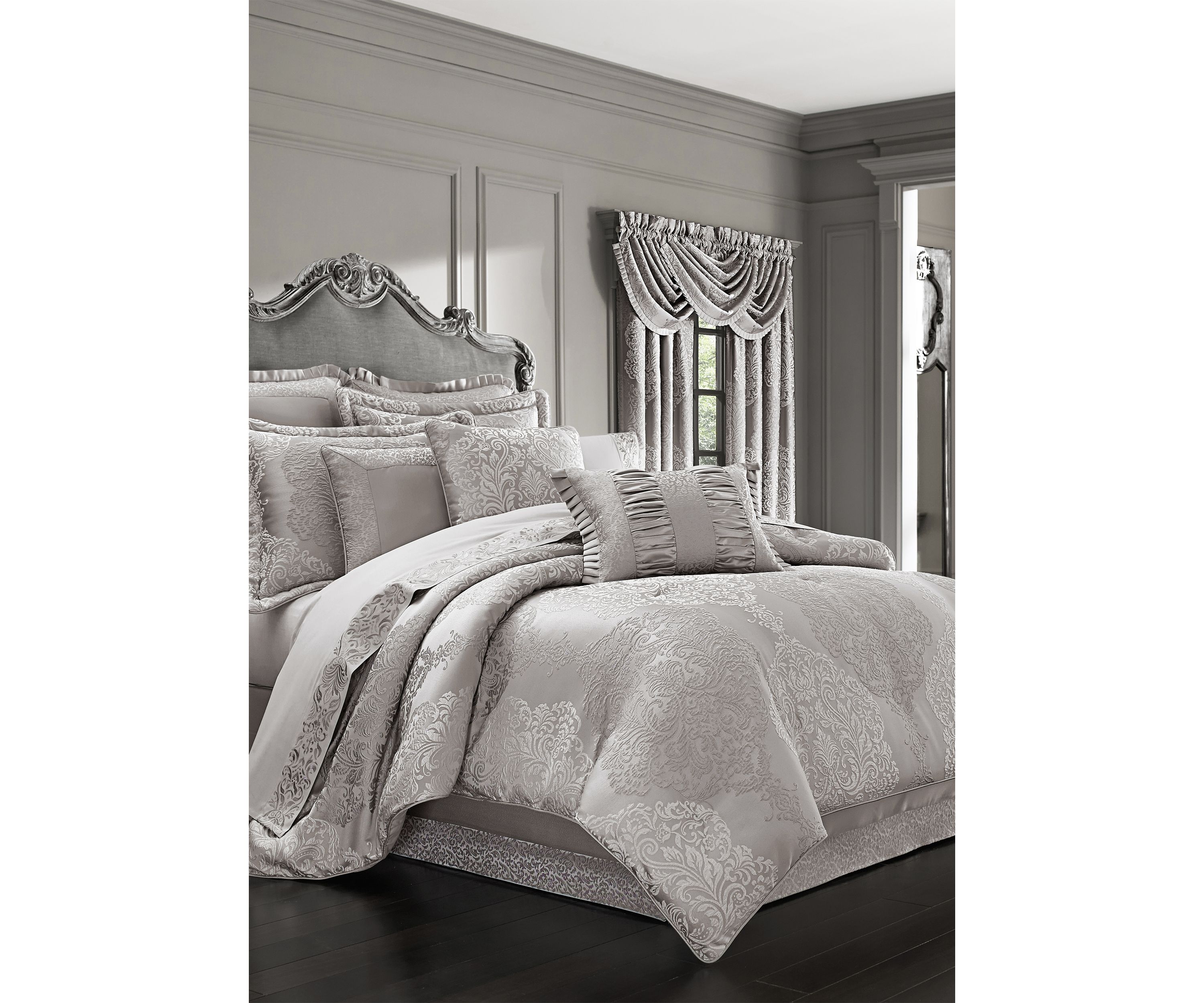 La Scala 4pc. Comforter Set