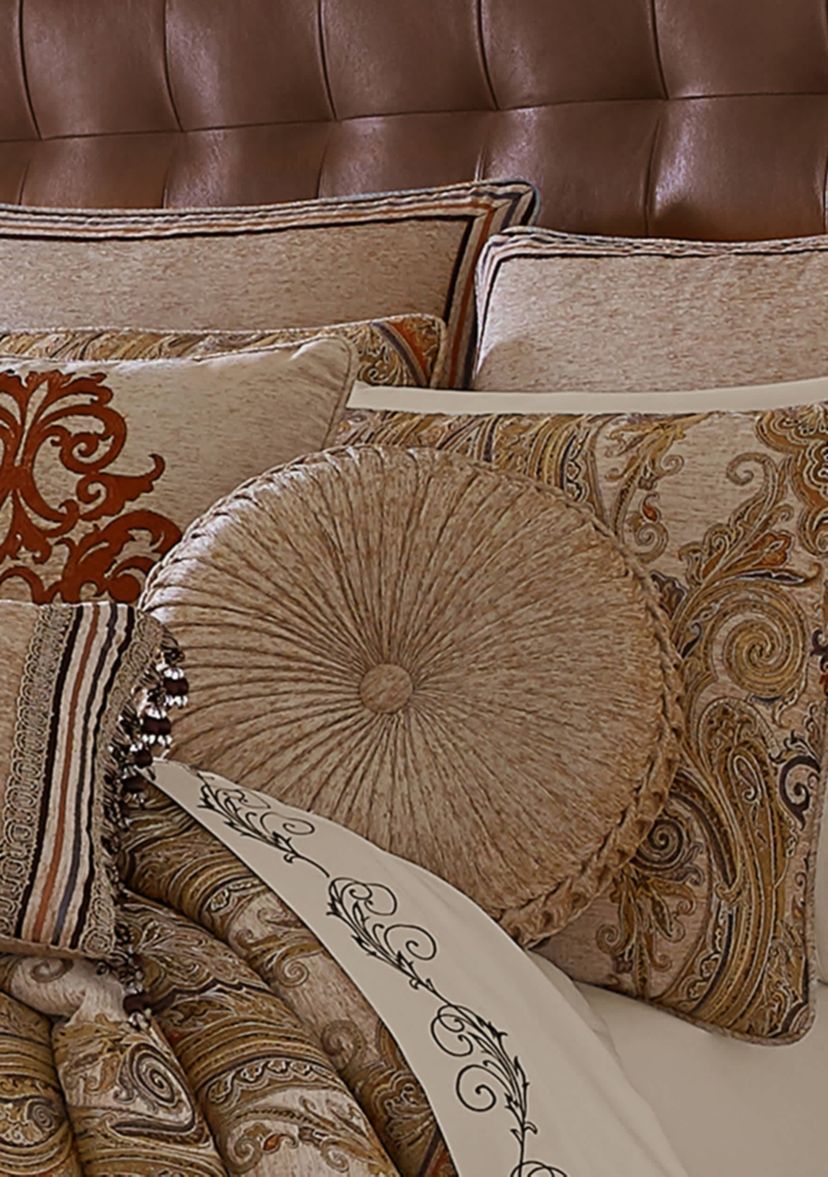 Luciana Tufted Round Decorative Throw Pillow