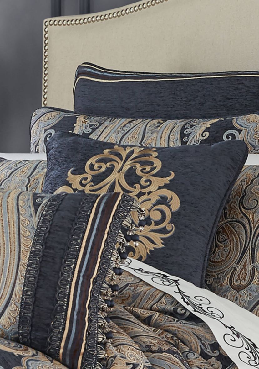 Luciana 20" Square Decorative Throw Pillow