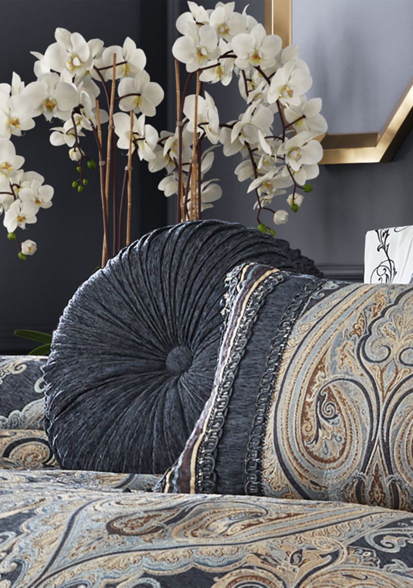 Luciana Tufted Round Decorative Throw Pillow