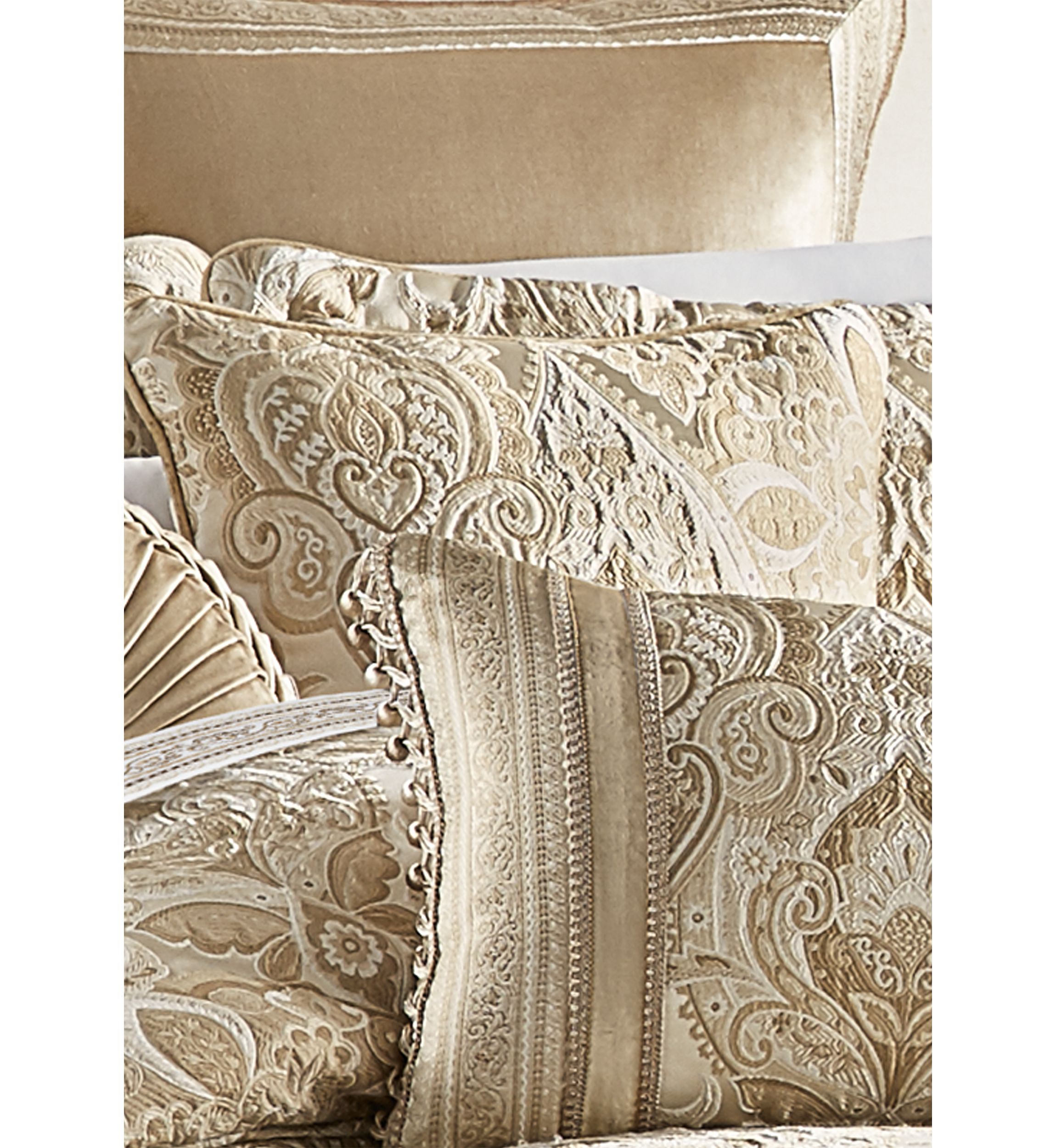 Sandstone 20" Square Decorative Throw Pillow