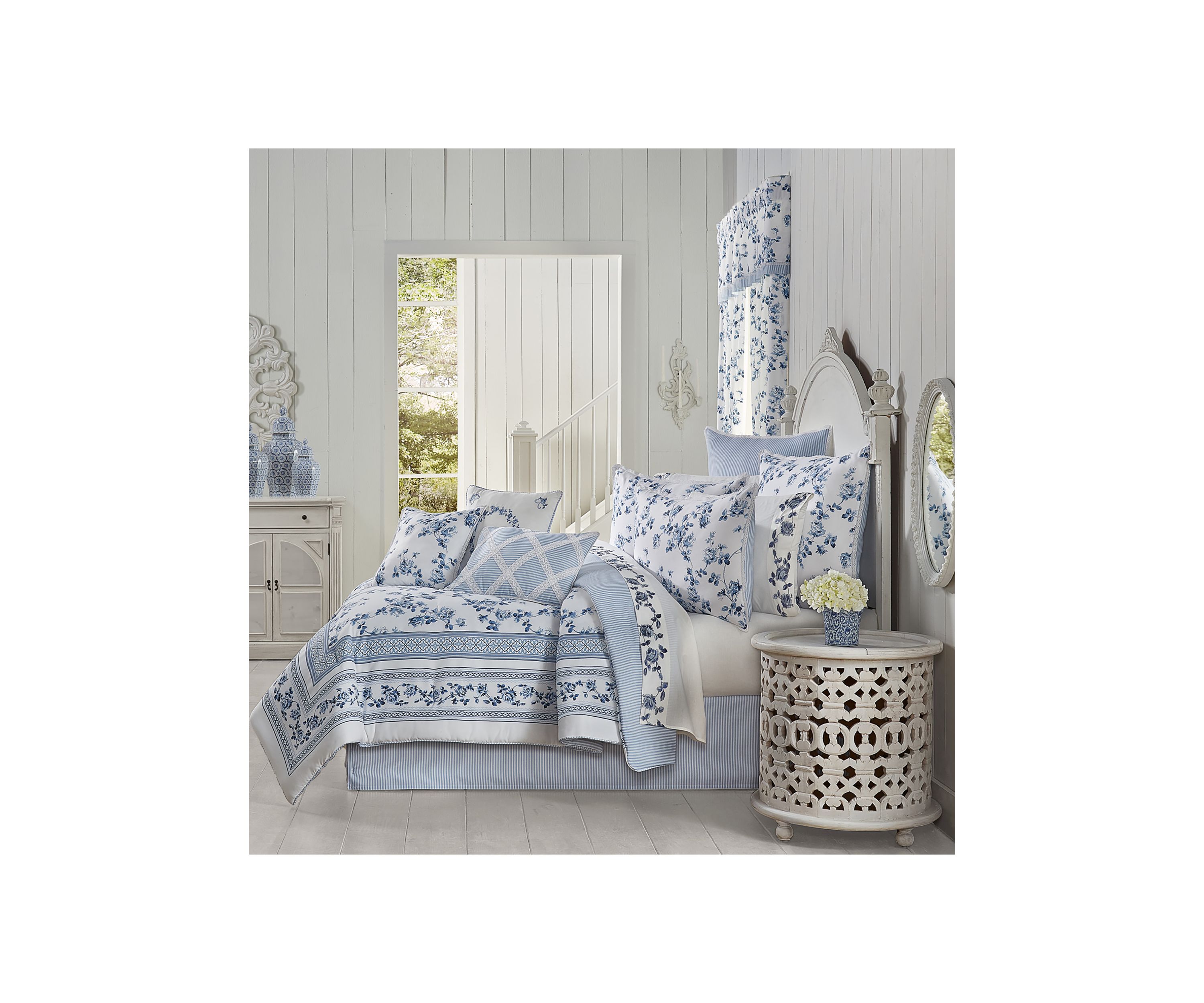 Rialto Boudoir Decorative Throw Pillow