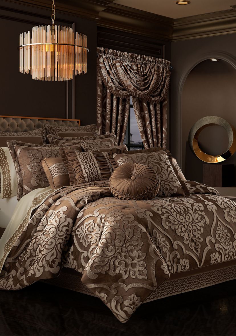 Surano 20" Square Decorative Throw Pillow