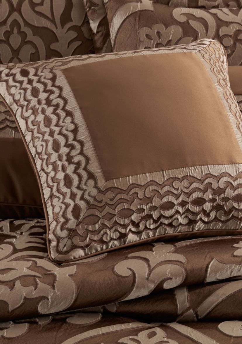 Surano 20" Square Decorative Throw Pillow