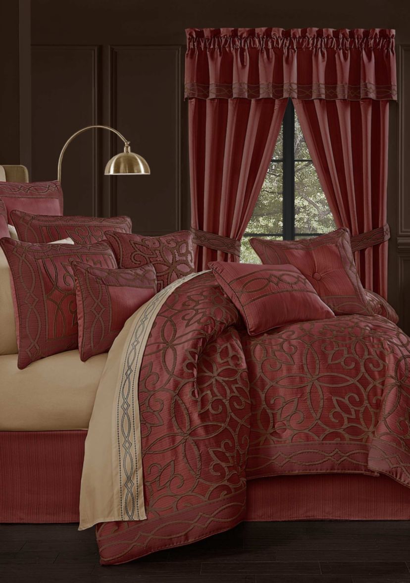 Chianti 18" Square Decorative Throw Pillow