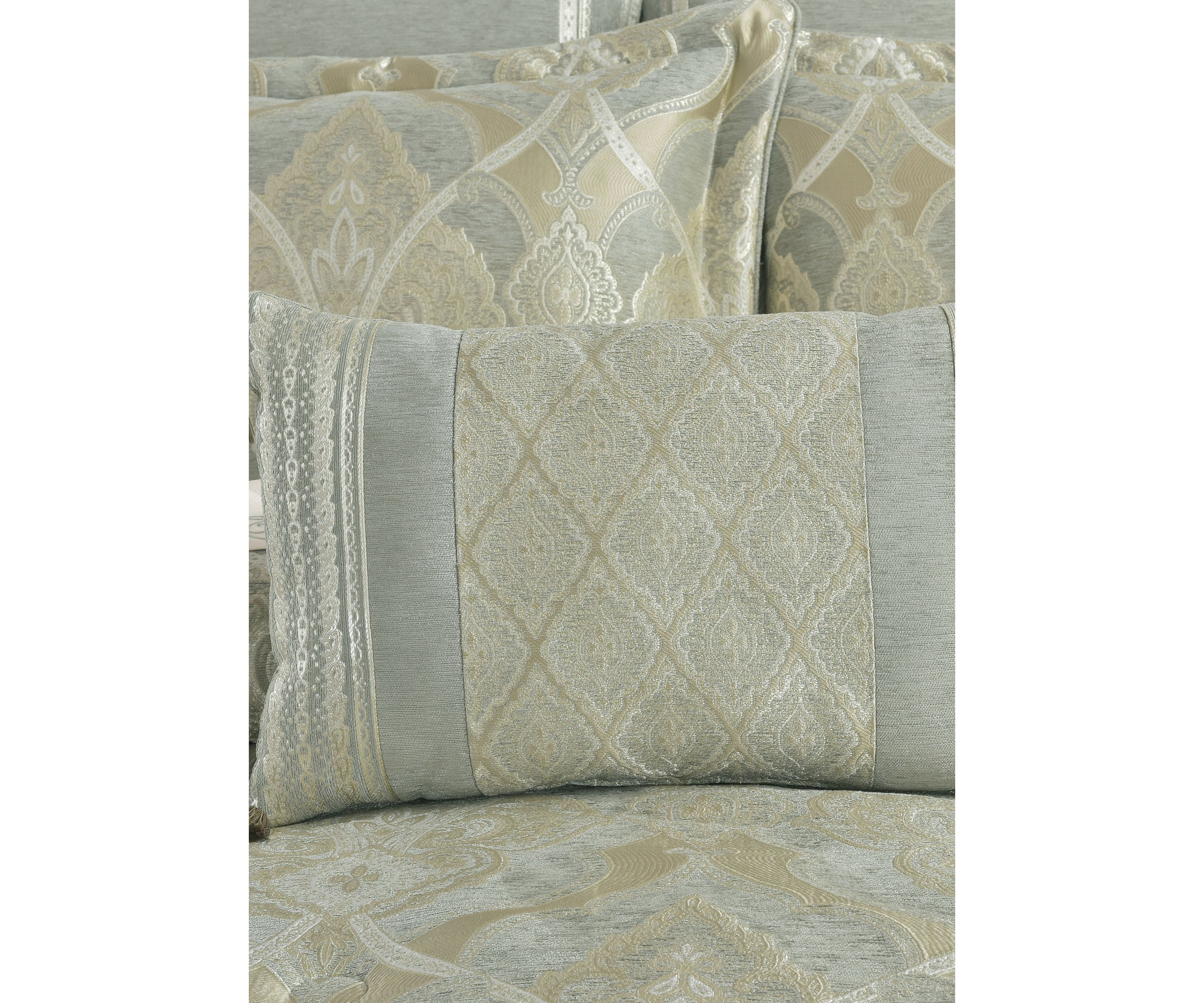 Sovana Boudoir Decorative Throw Pillow