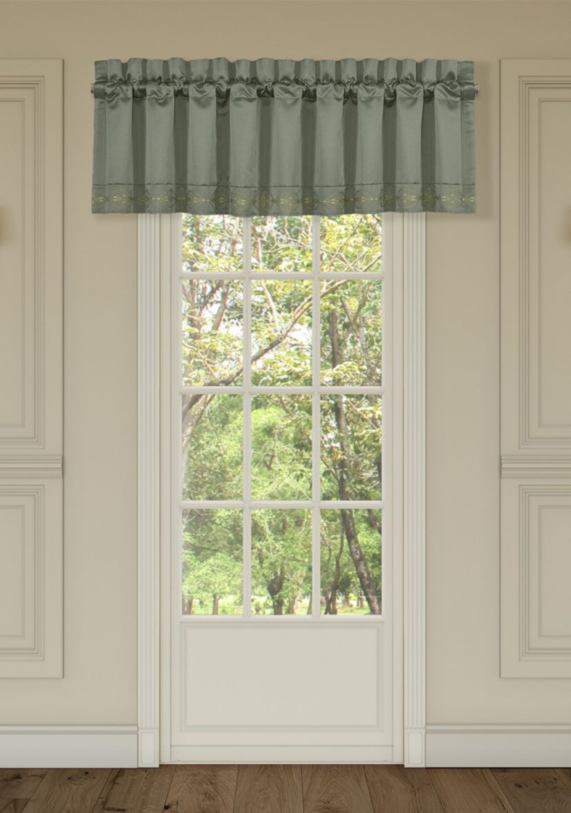 Soprano Window Straight Valance