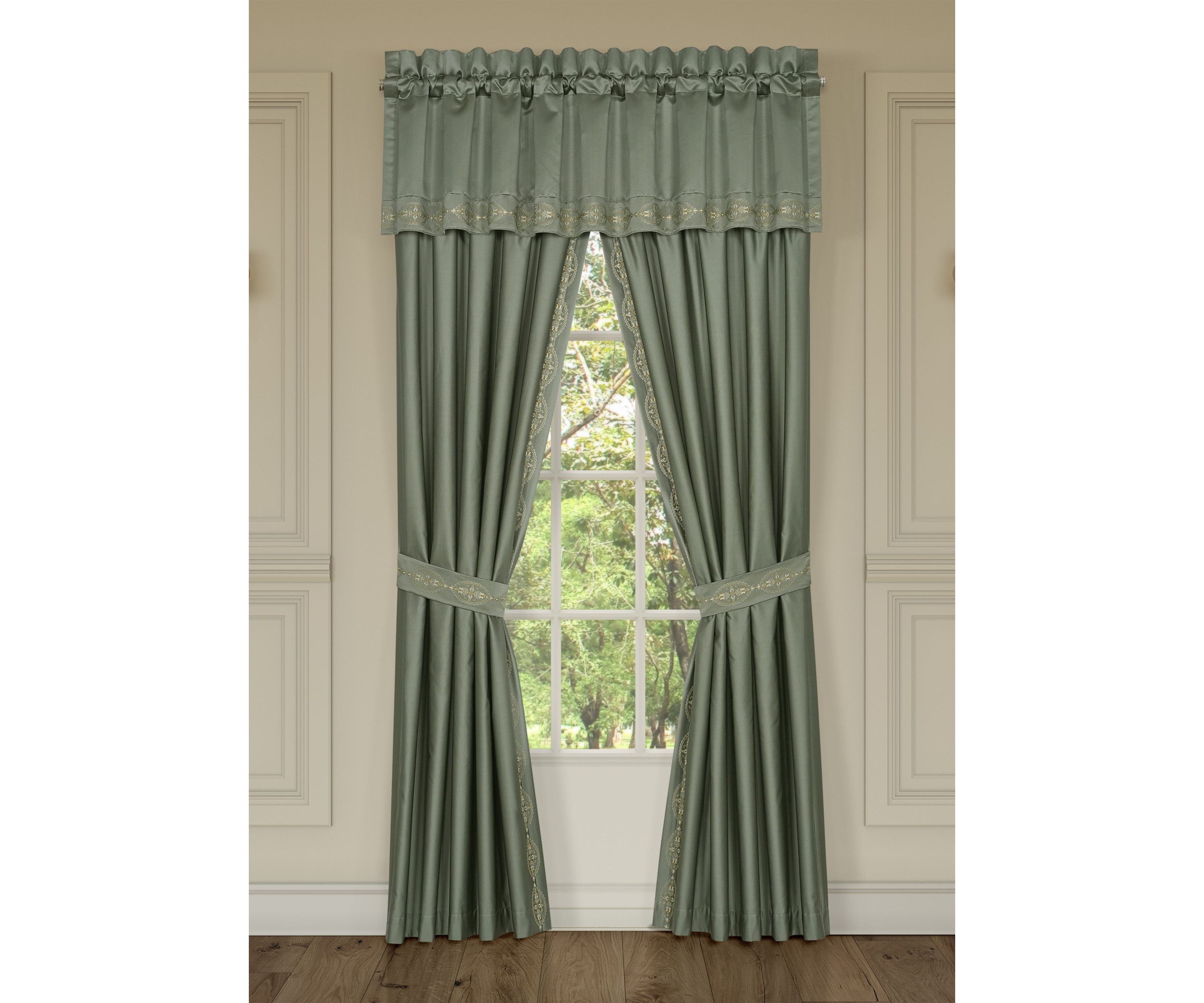Soprano Window Straight Valance