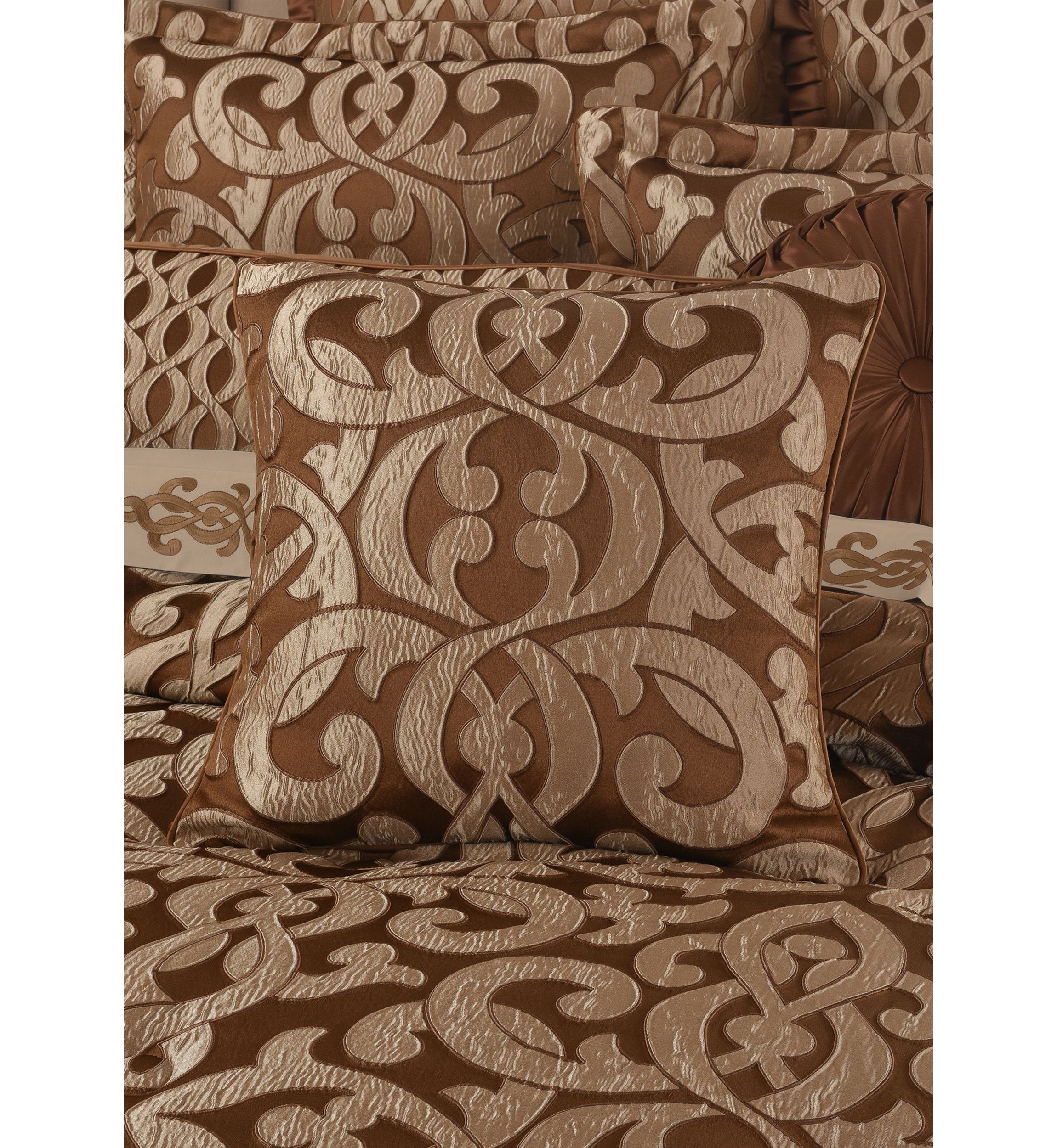La Boheme 20" Square Decorative Throw Pillow