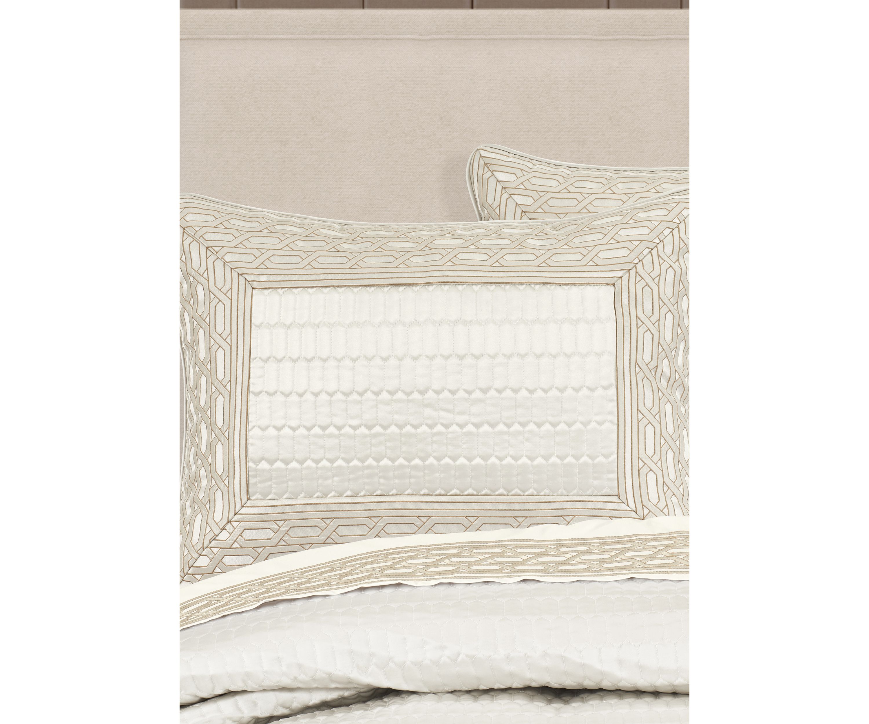 Metropolitan 4pc. Comforter Set