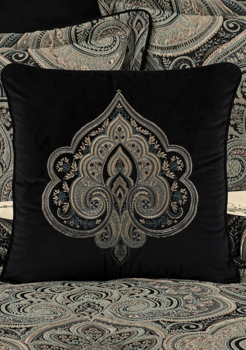 Vincenzo 18" Square Decorative Throw Pillow