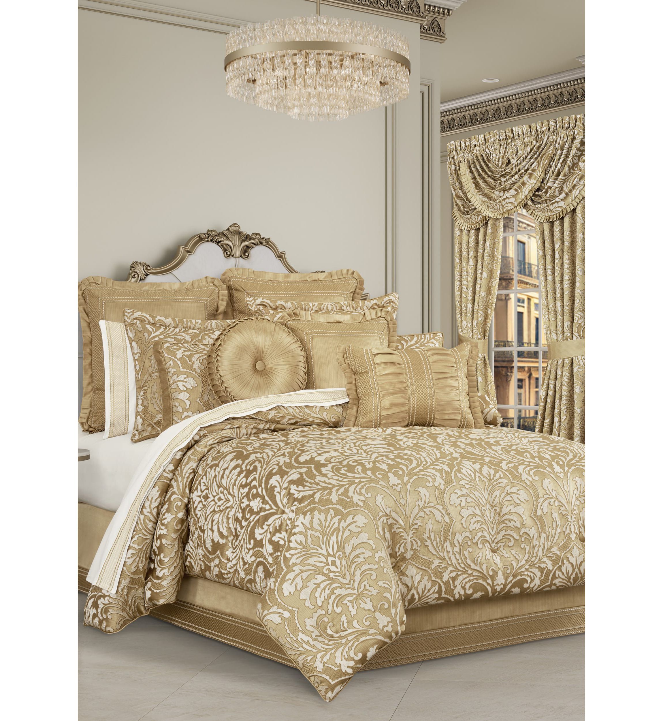 Aurelia 20" Square Decorative Throw Pillow