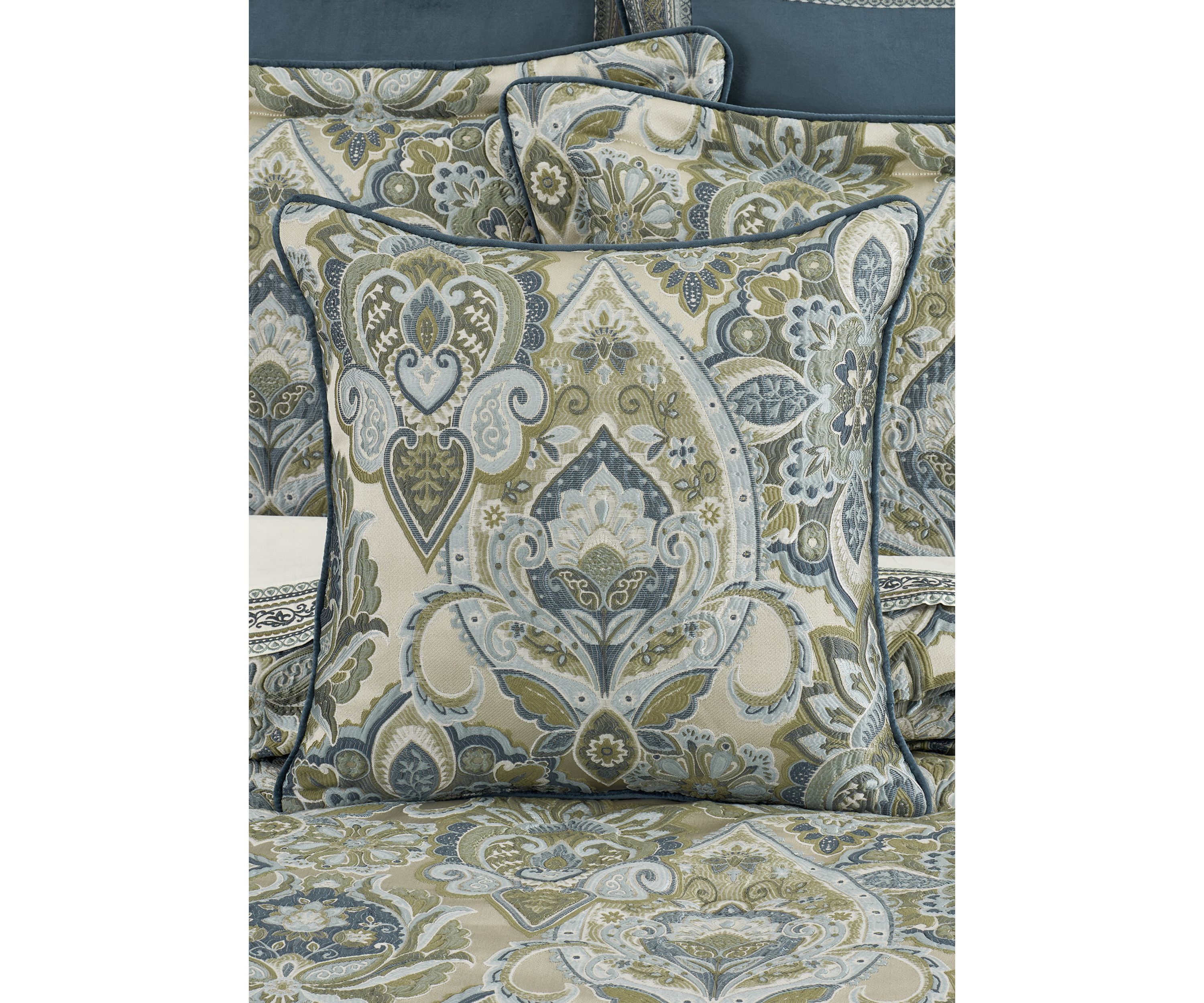 Avellino 20" Square Decorative Throw Pillow