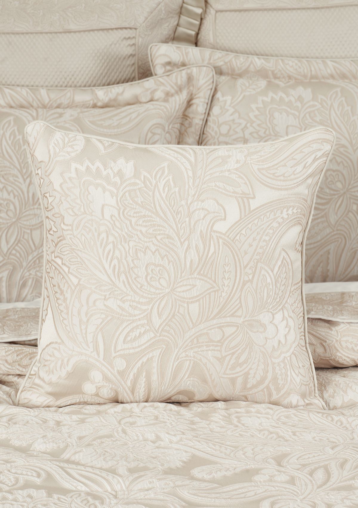 Villanova 20" Square Decorative Throw Pillow