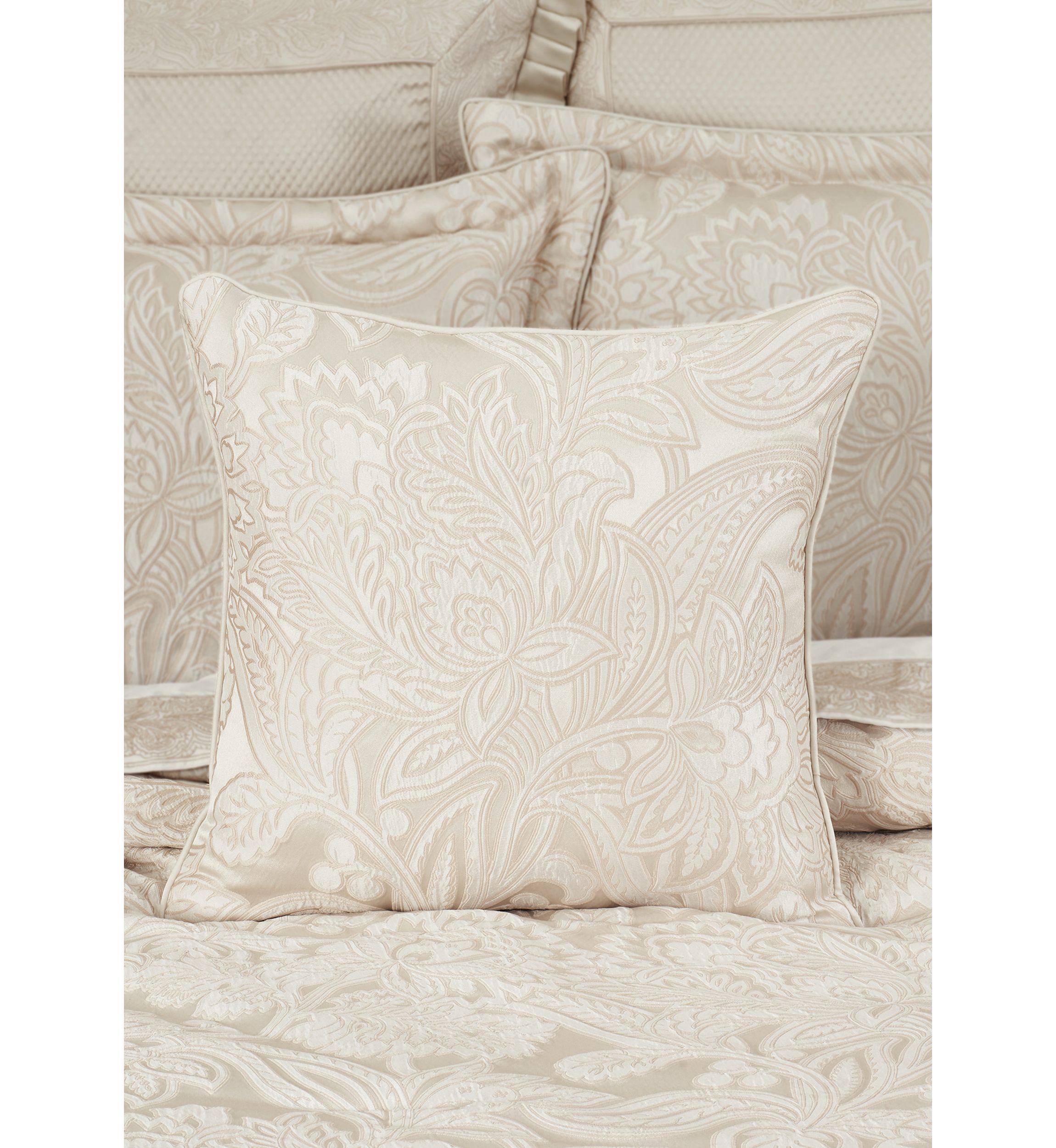 Villanova 20" Square Decorative Throw Pillow