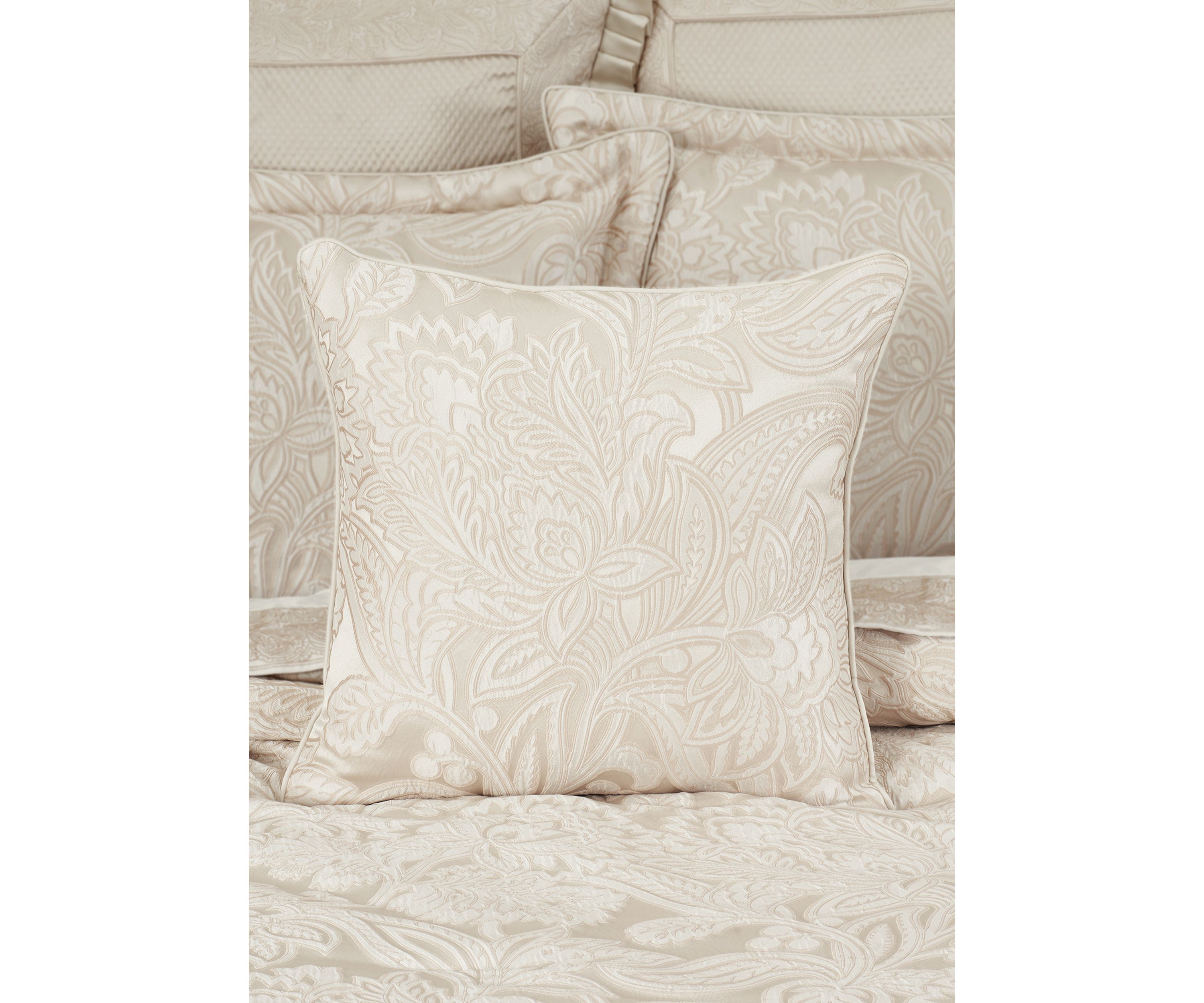 Villanova 20" Square Decorative Throw Pillow
