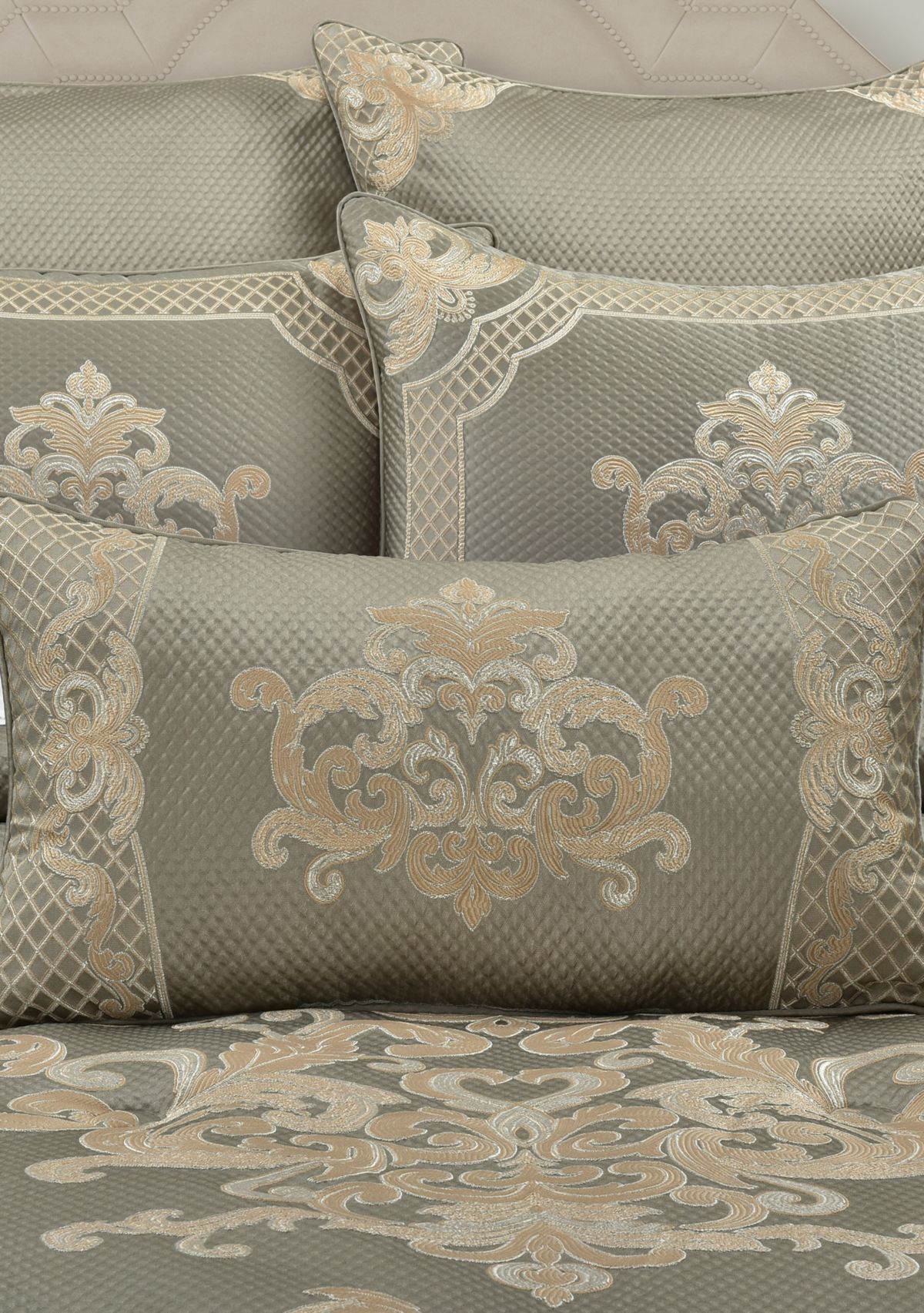 Piazza Boudoir Decorative Throw Pillow