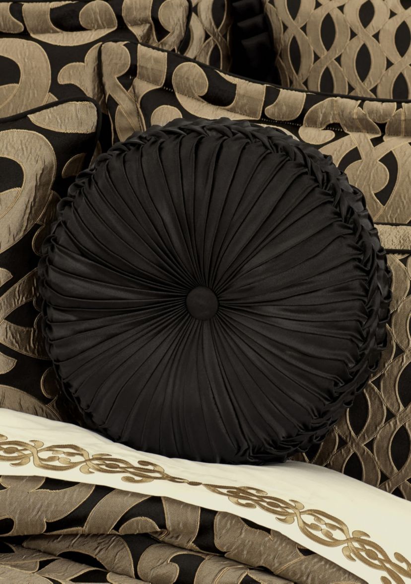 La Boheme Tufted Round Decorative Throw Pillow