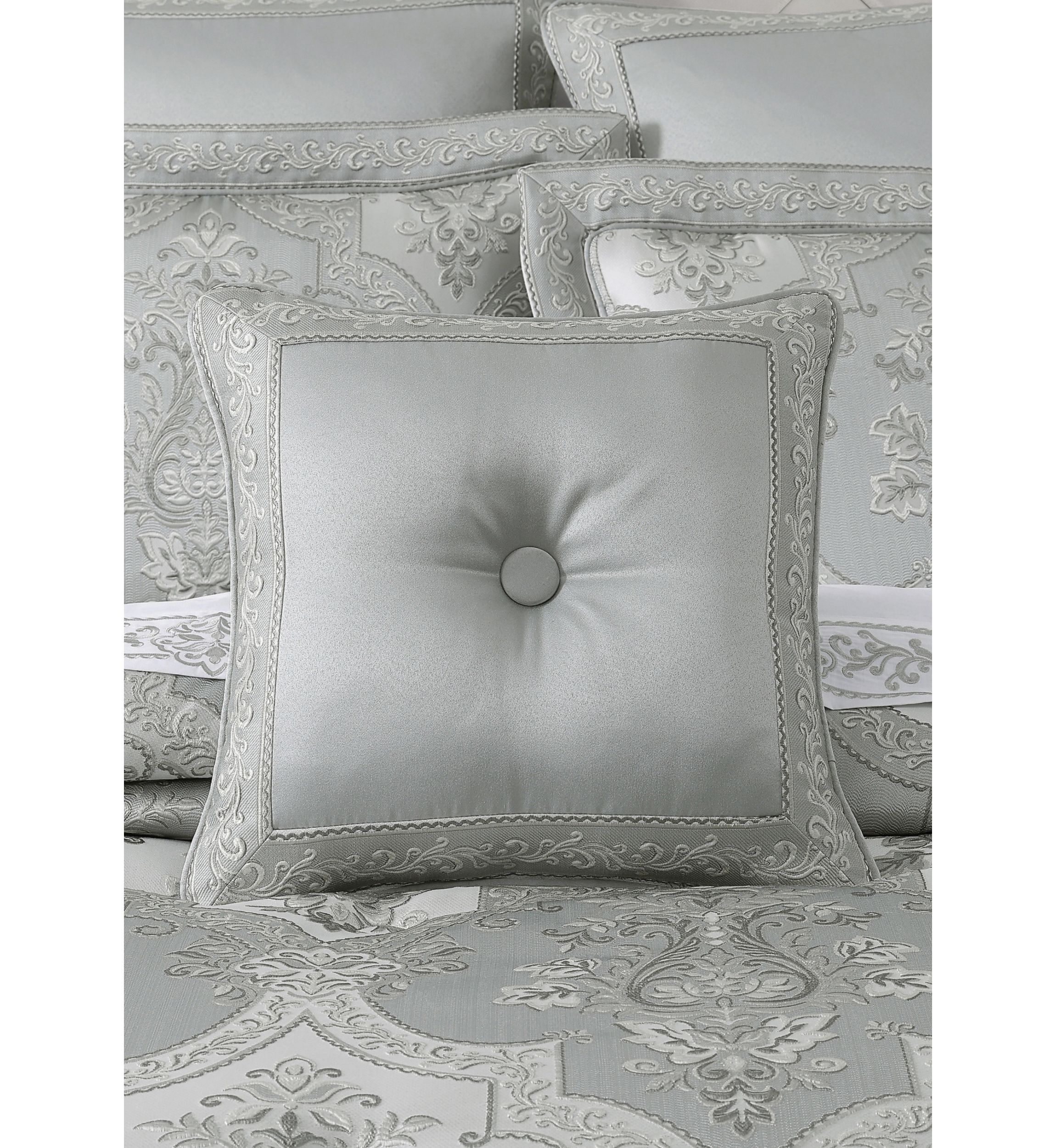 Sondra 18" Square Decorative Throw Pillow
