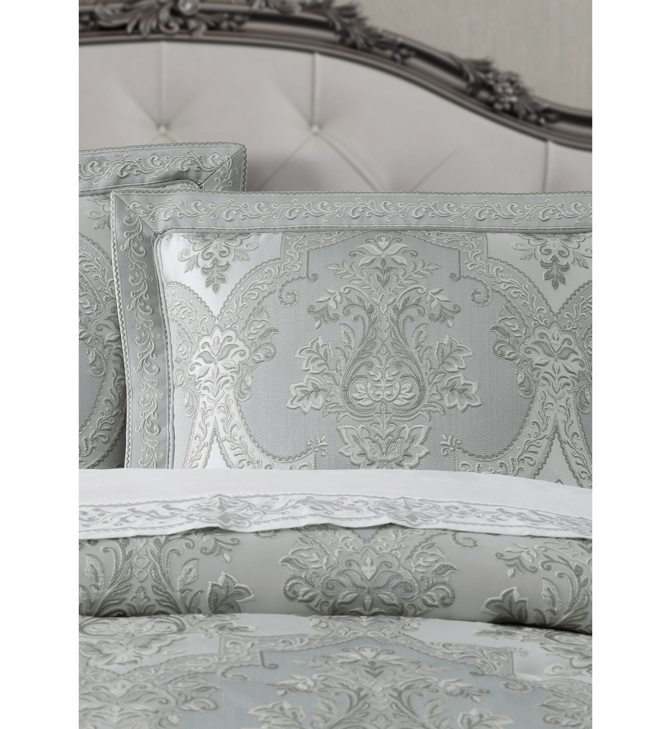 Sondra 4-Piece Comforter Set