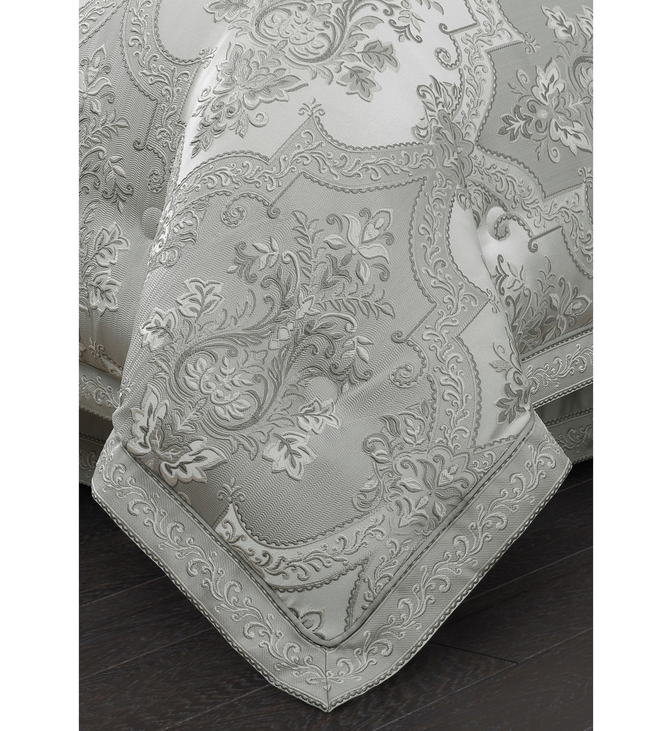 Sondra 4-Piece Comforter Set