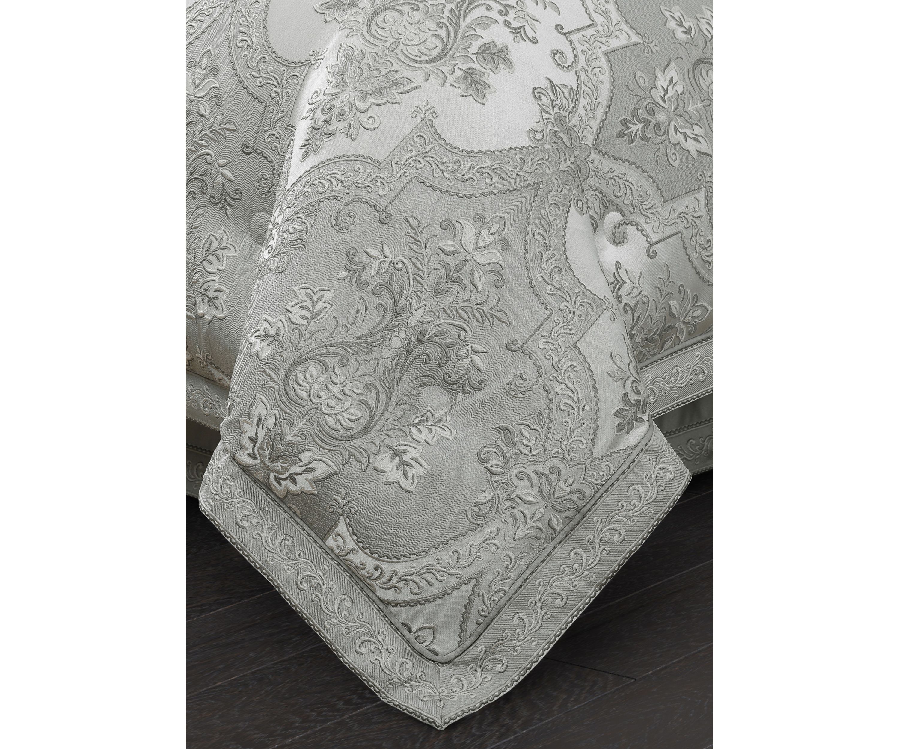 Sondra 4-Piece Comforter Set