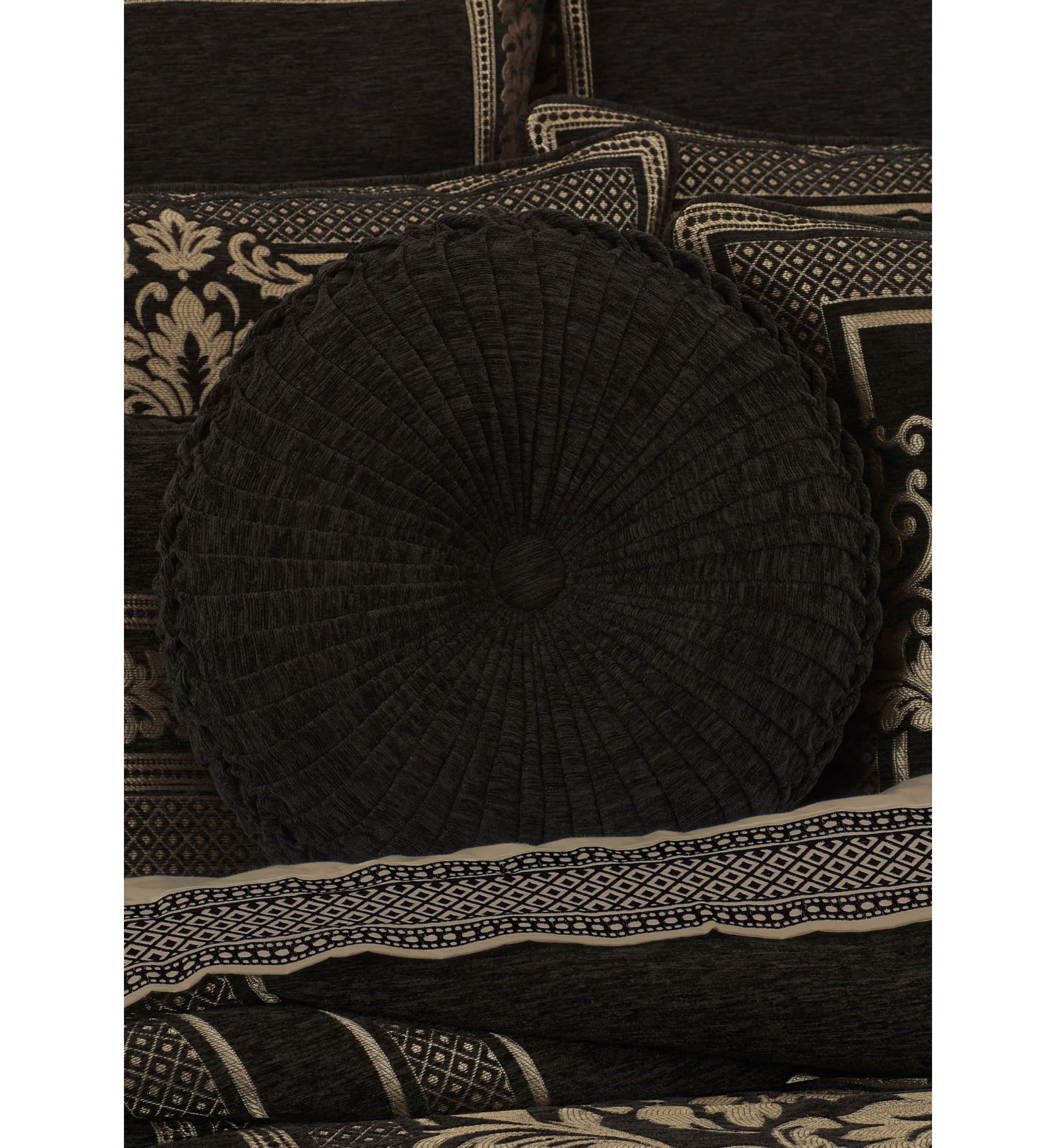 Laurenza Tufted Round Decorative Throw Pillow