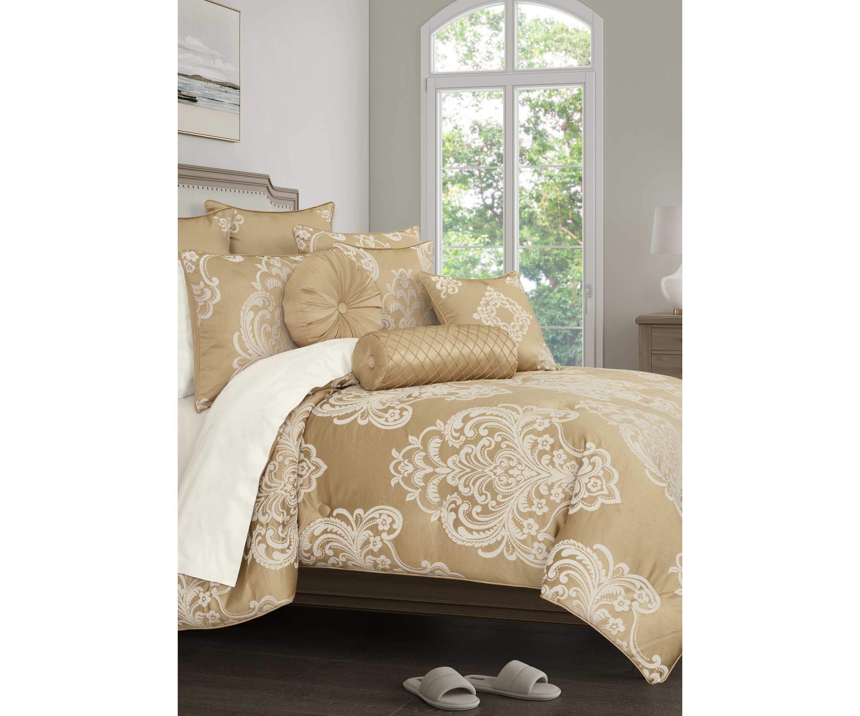 Potenza 18" Square Decorative Throw Pillow
