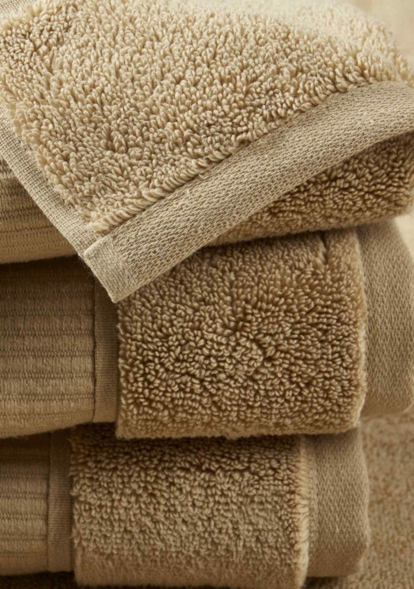 Belmore Towel