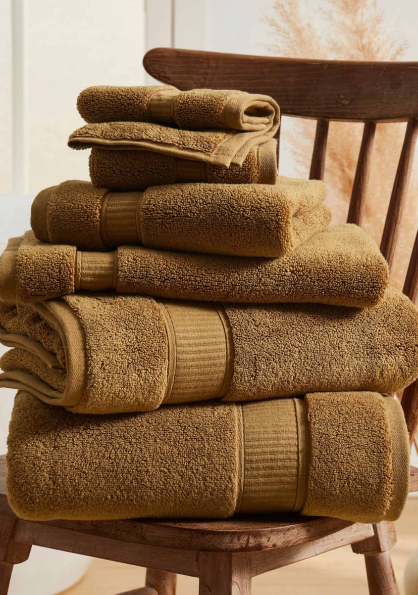 Belmore Towel
