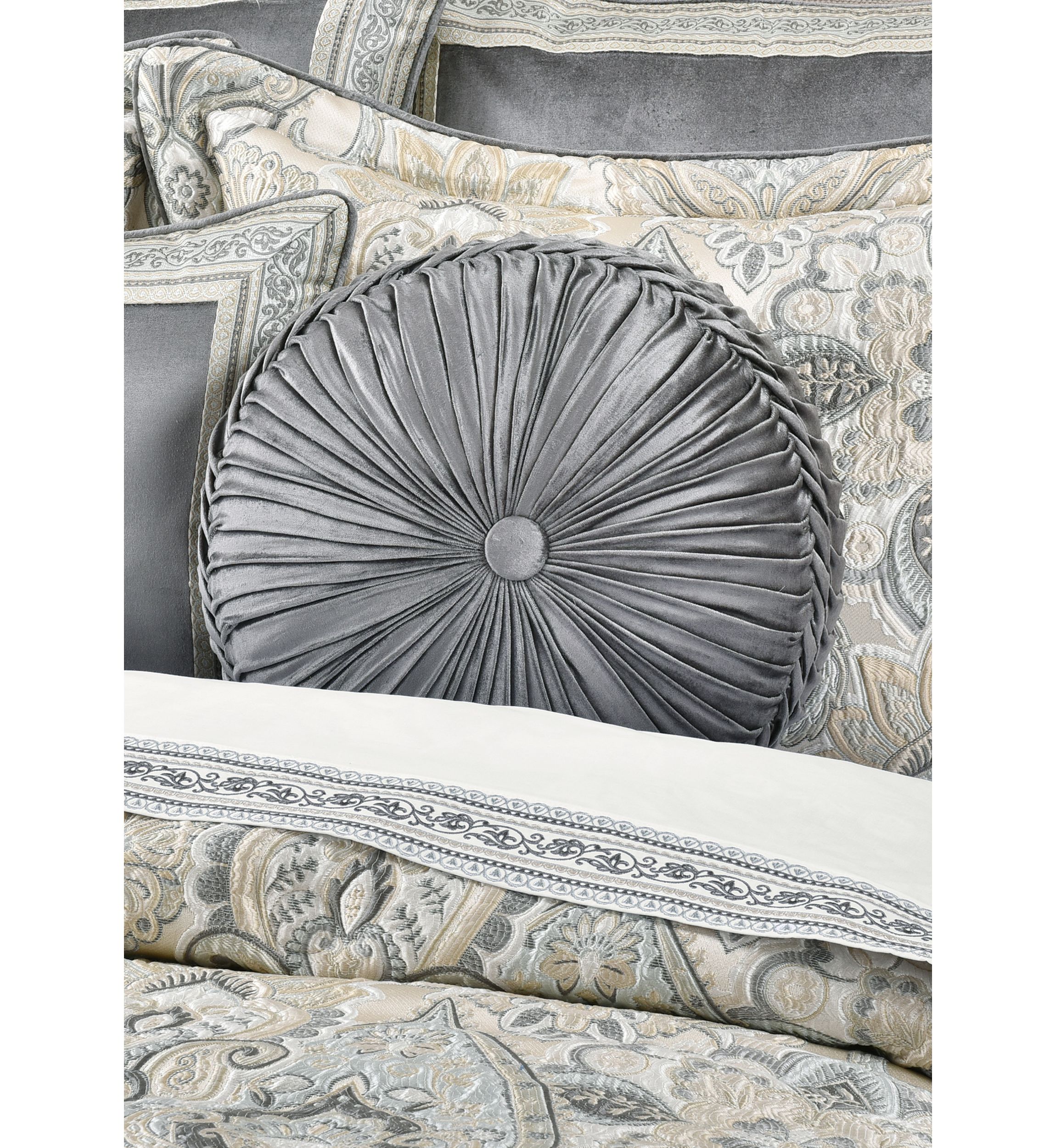 Annabelle Tufted Round Decorative Throw Pillow