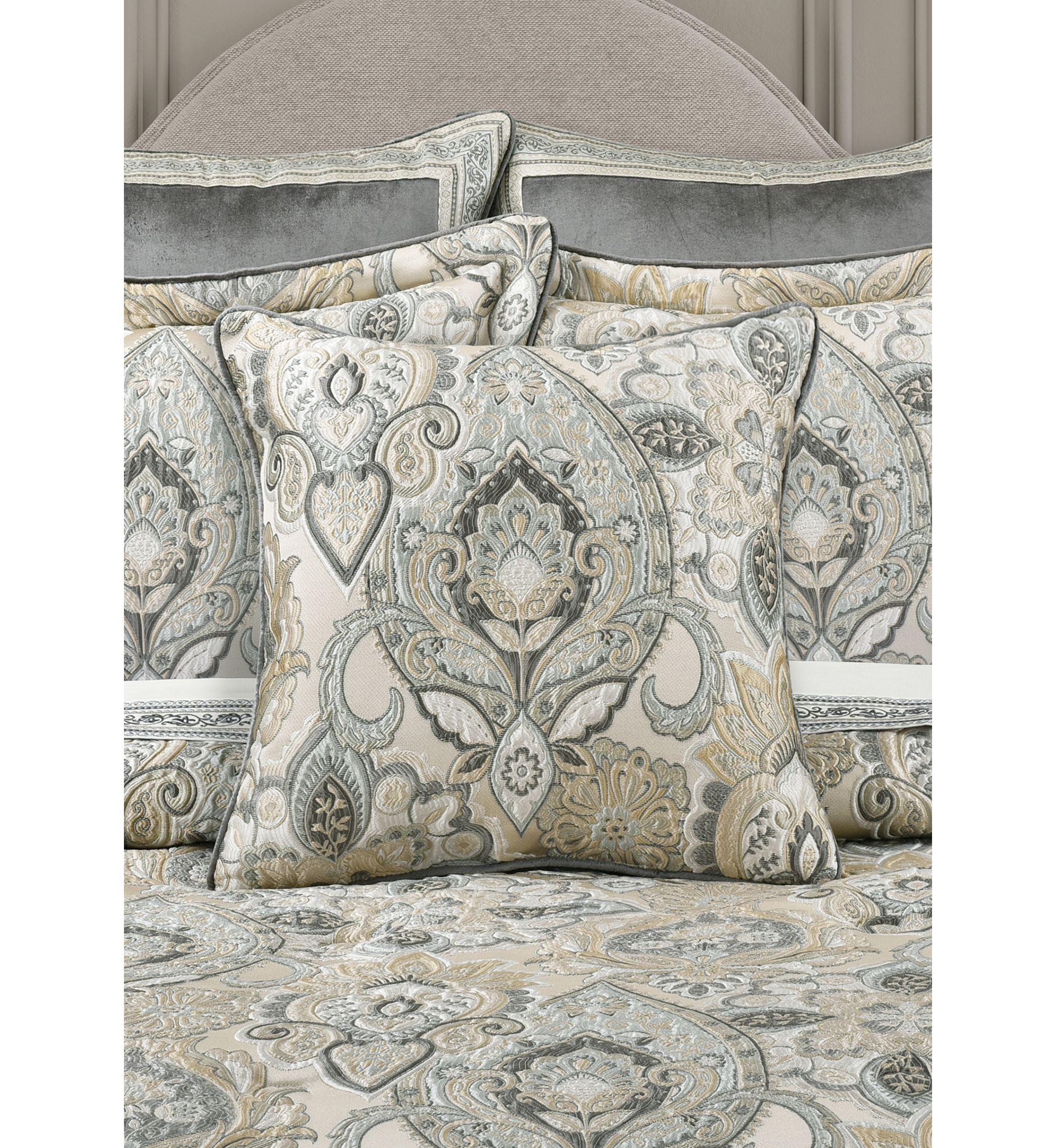 Annabelle 20" Square Decorative Throw Pillow