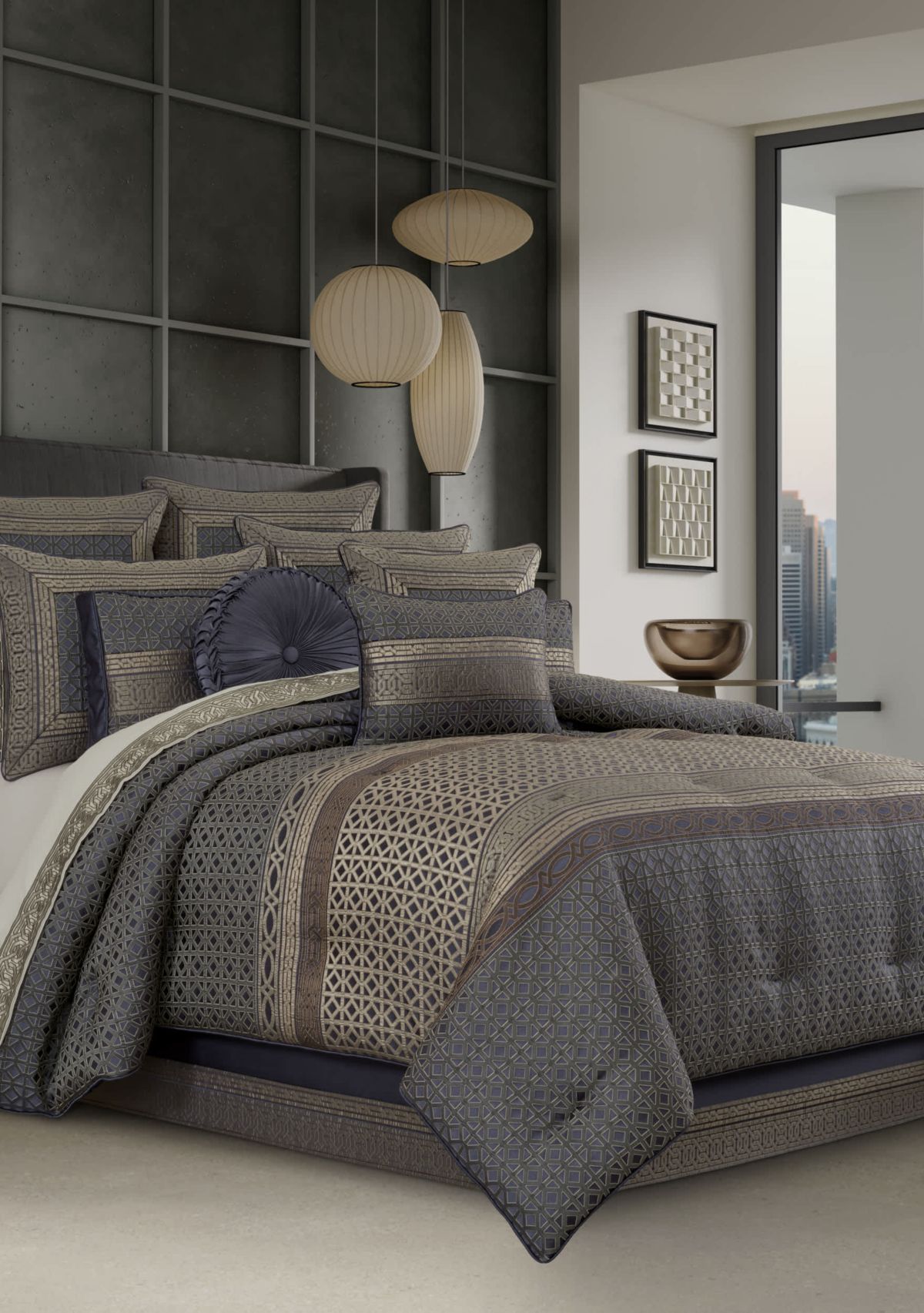 Alaro Boudoir Decorative Throw Pillow