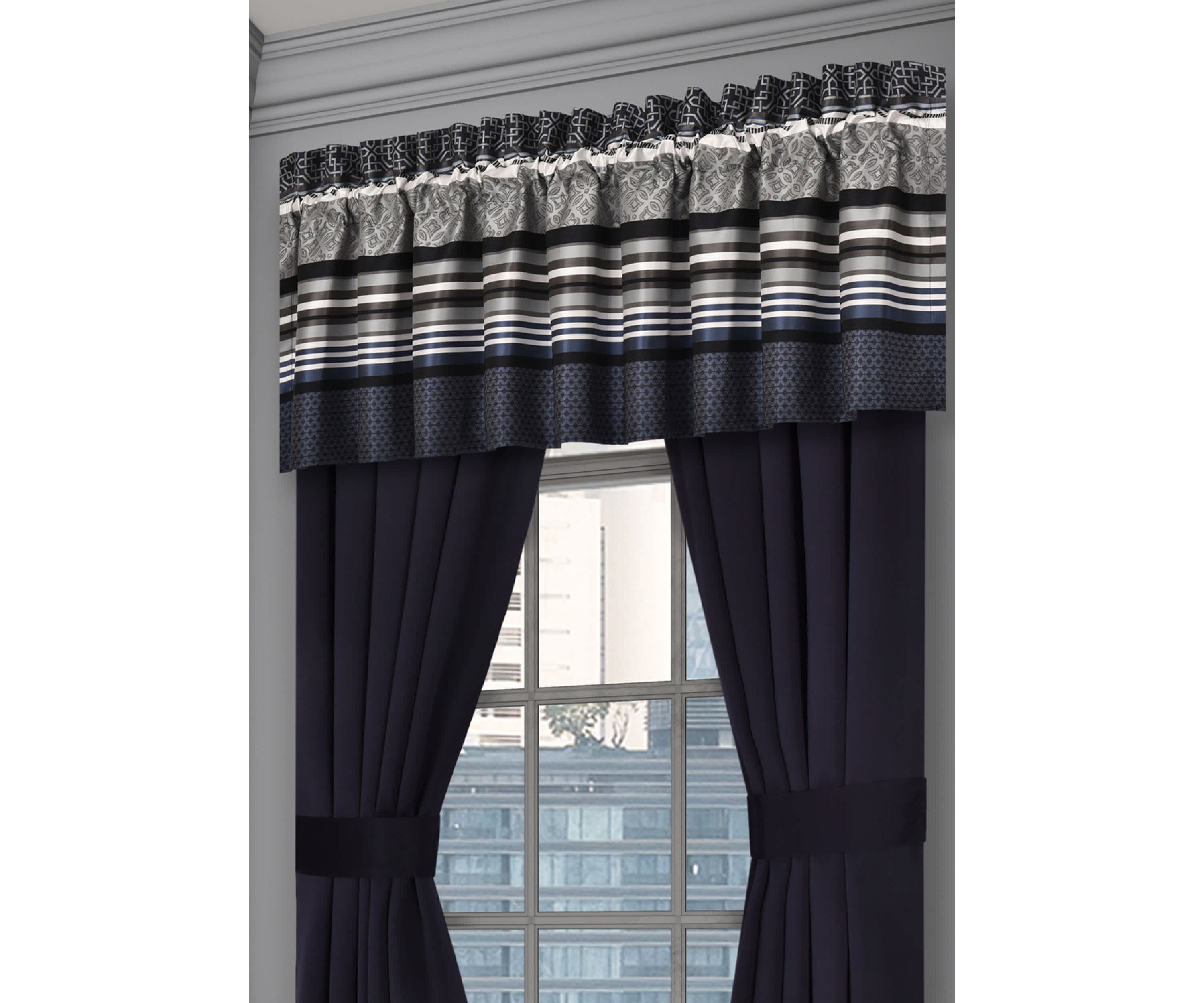 Carlisle Window Straight Valance