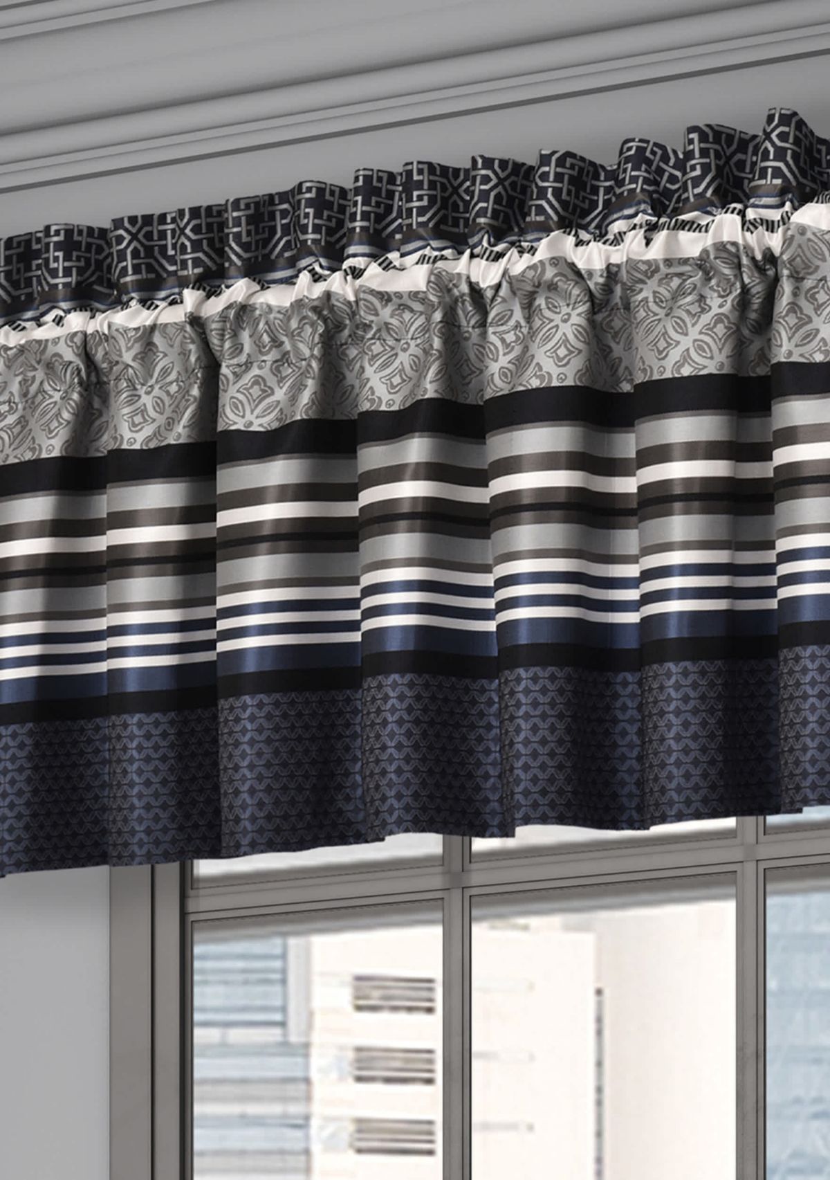 Carlisle Window Straight Valance