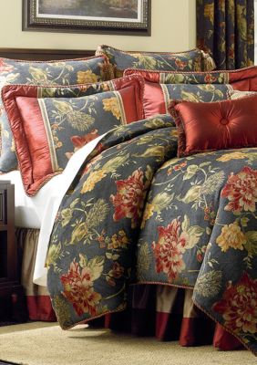 Biltmore blankets new arrivals