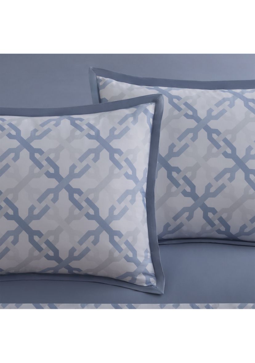 Linea Comforter Set