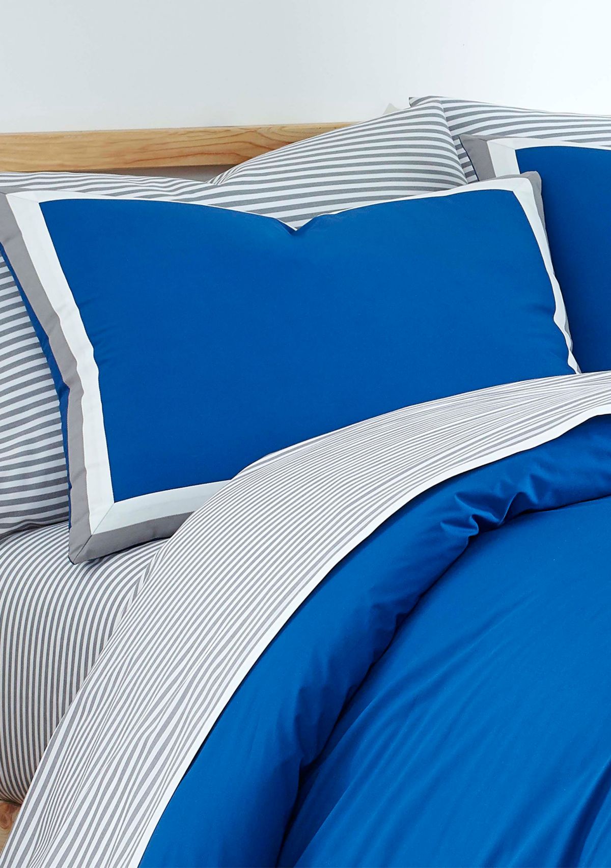 Clean AF Comforter Set