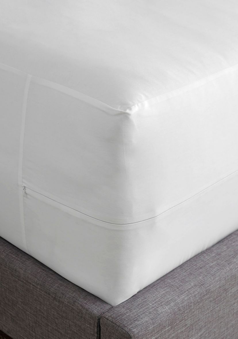 Clean Essentials Mattress Encasement