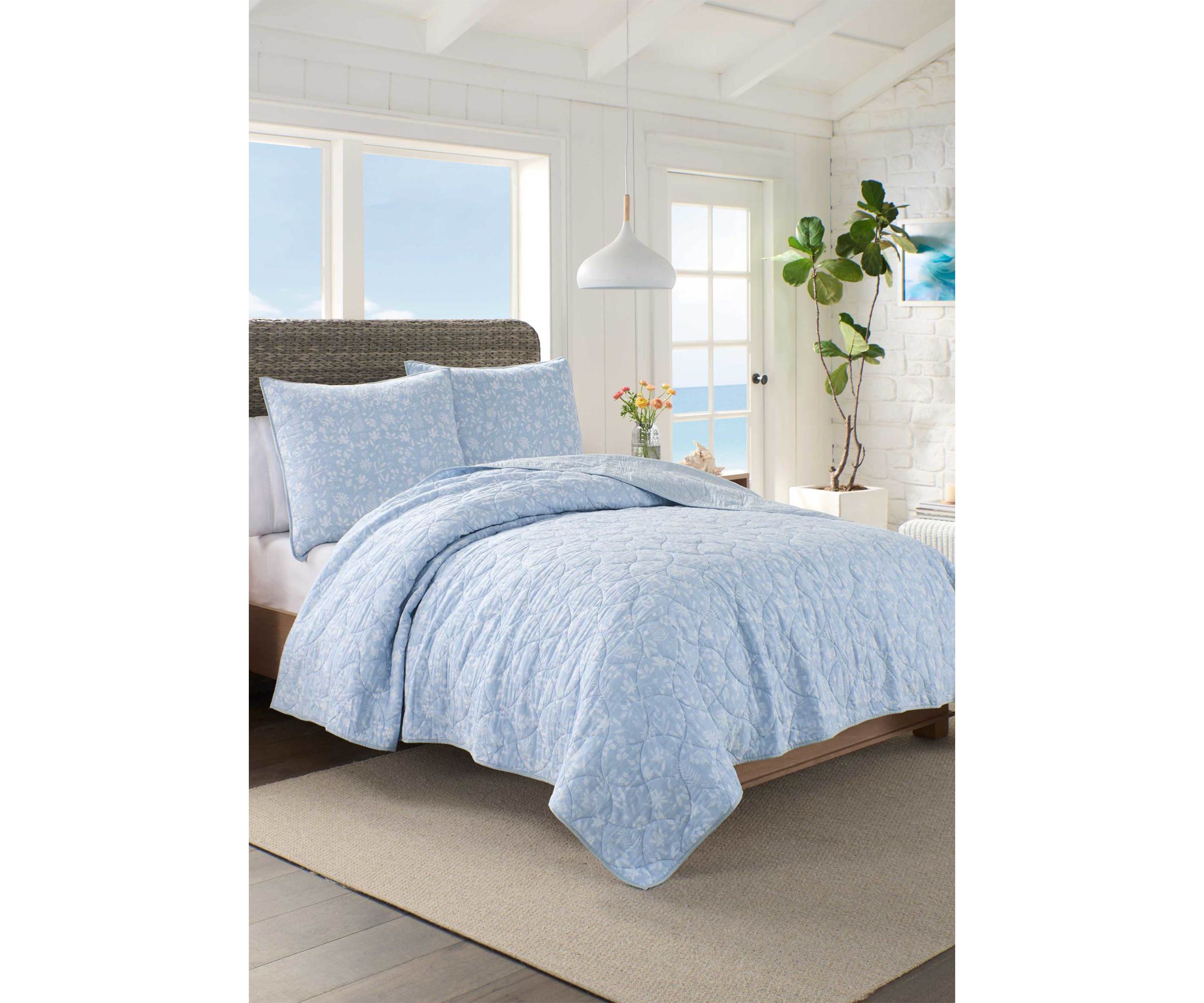 Florence Blue Quilt