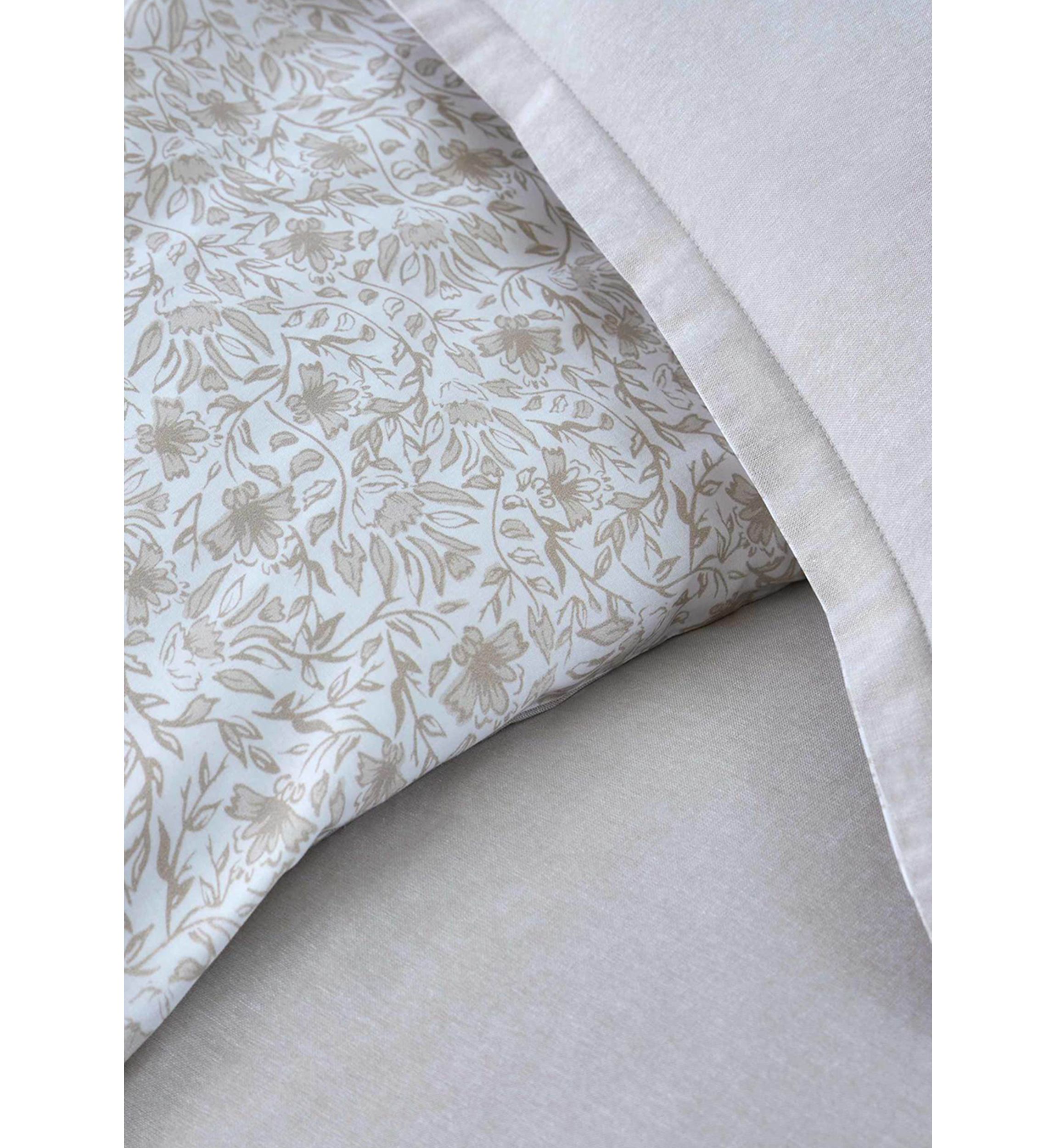 Richmond Comforter Set