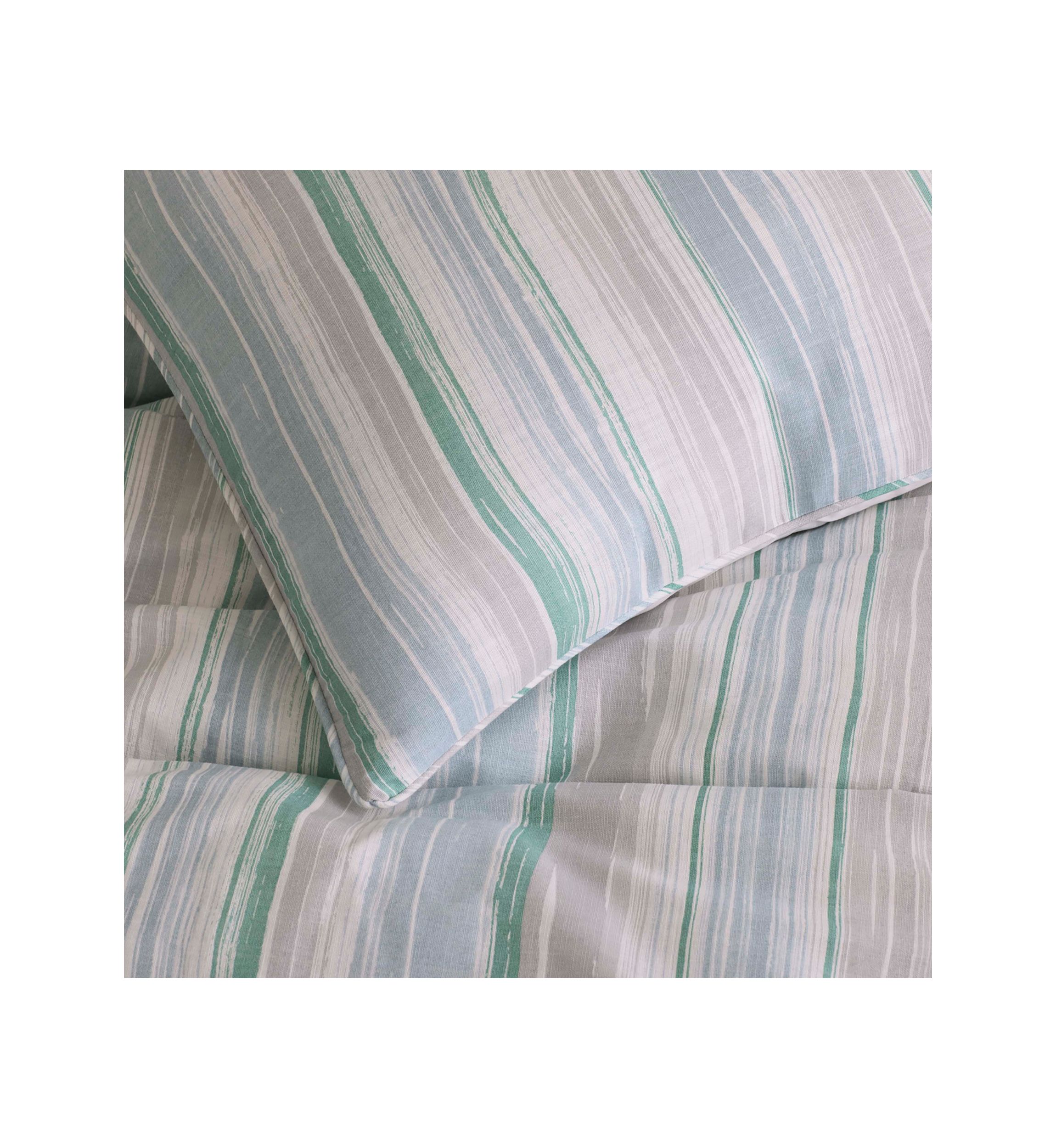 Cocoa Bluff Comforter Set
