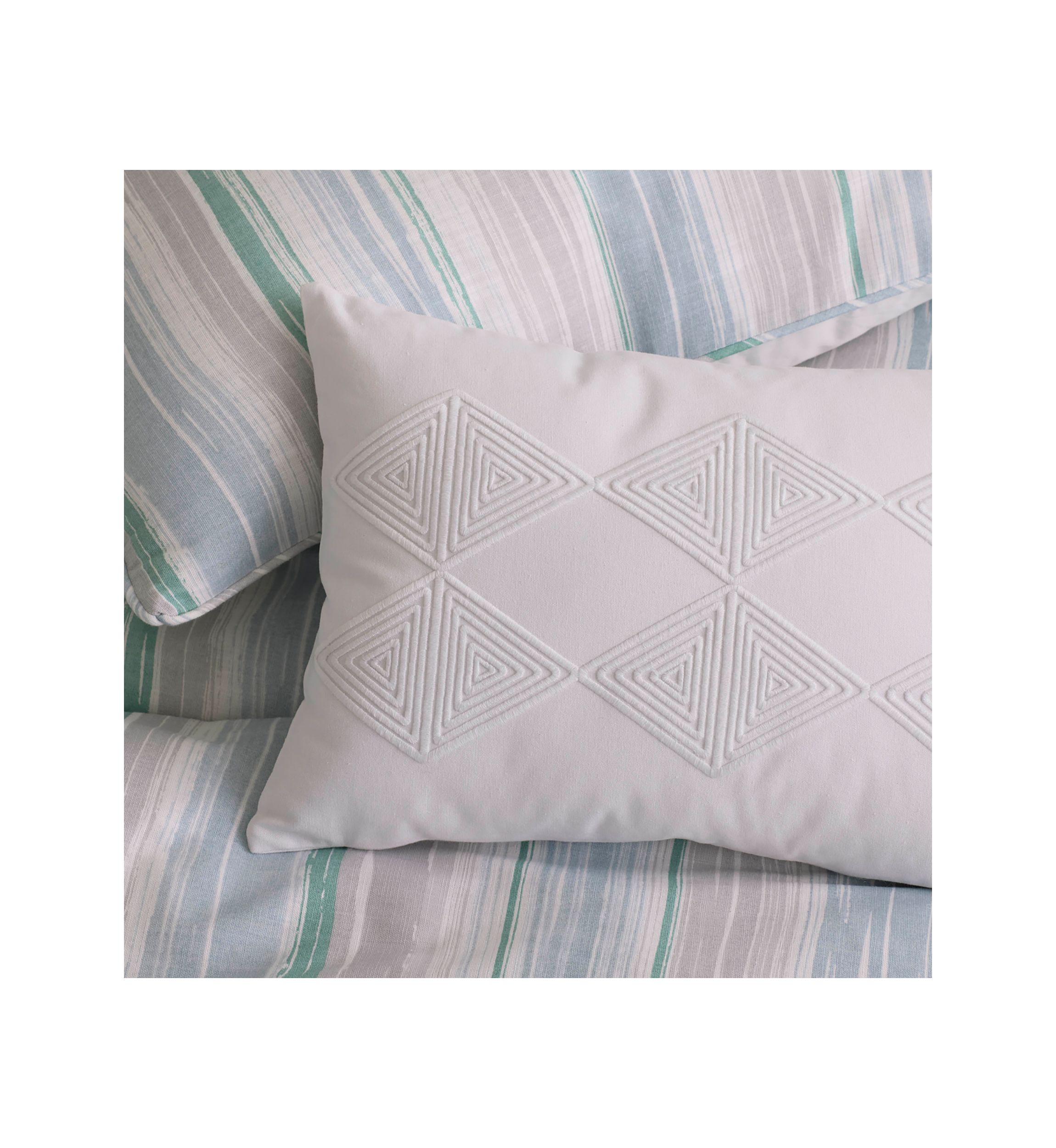 Cocoa Bluff Comforter Set