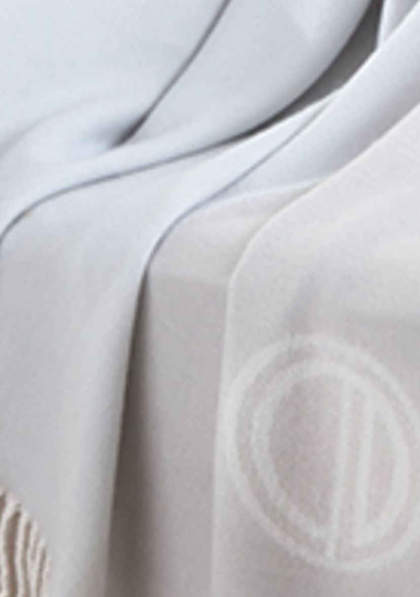 Anti-Allergen Jacquard Throw Blanket