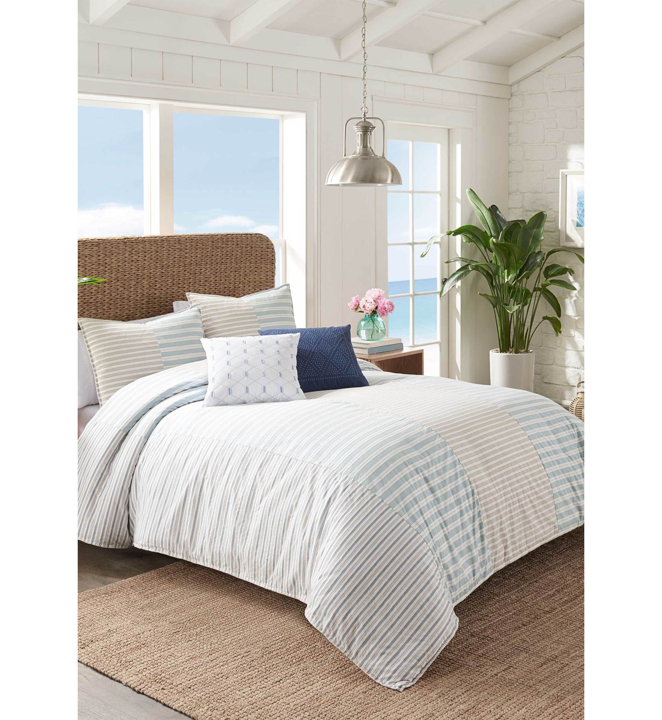 Pines Multi Comforter Set