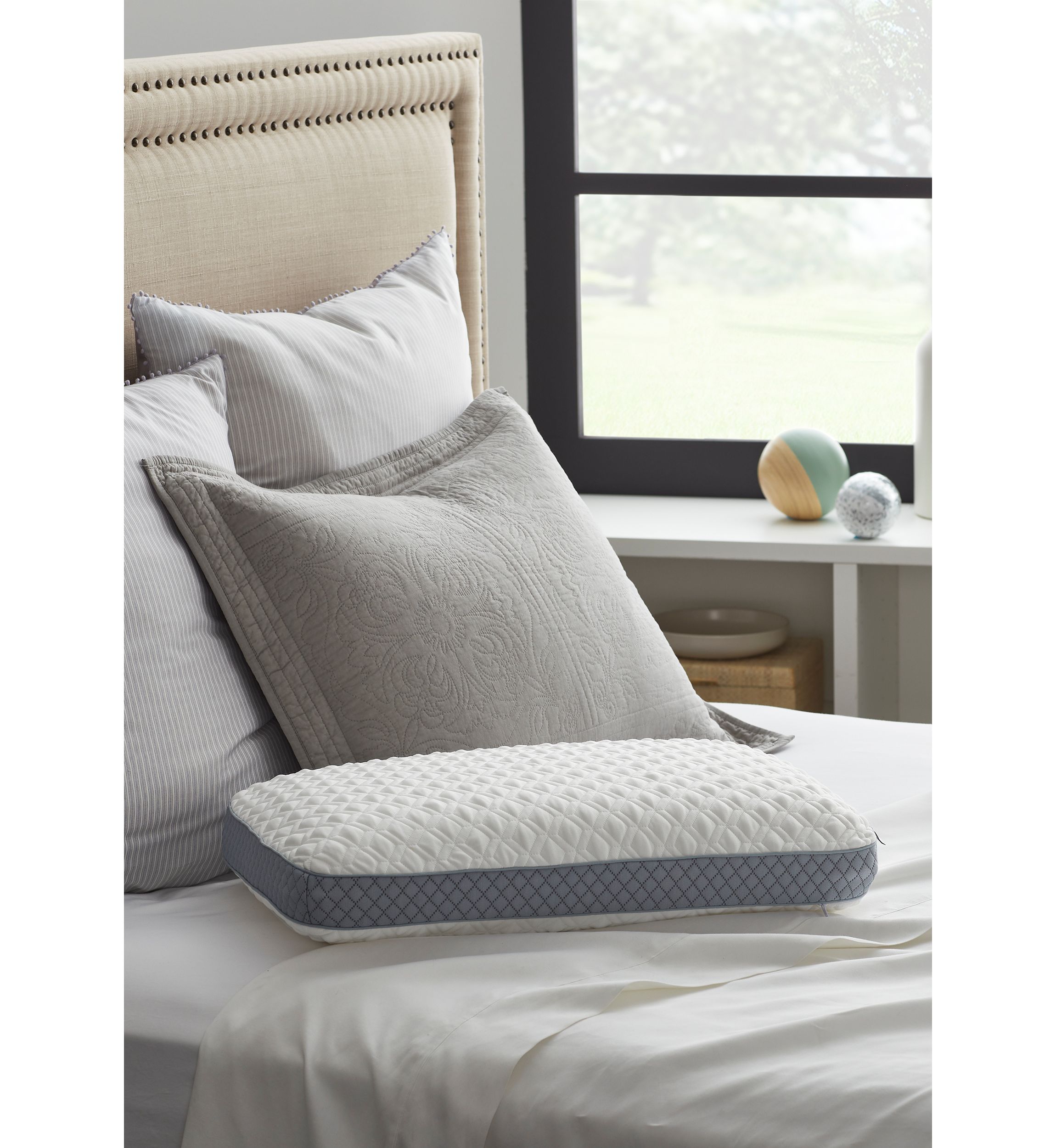 Gusset Memory Foam Bed Pillow